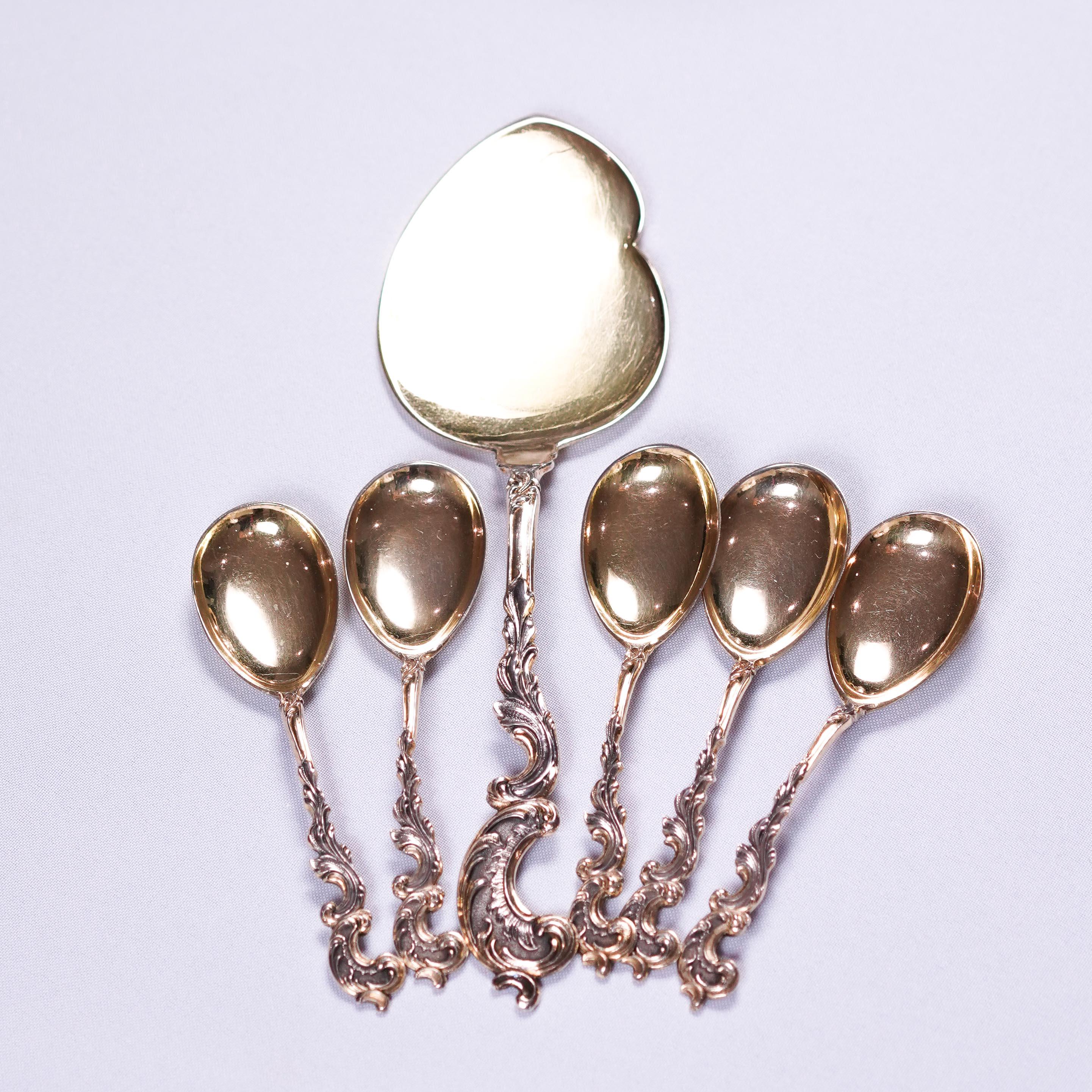 Antique German Solid Silver Icecream Server & Spoons in Rococo Style - c.1900 In Good Condition For Sale In London, GB
