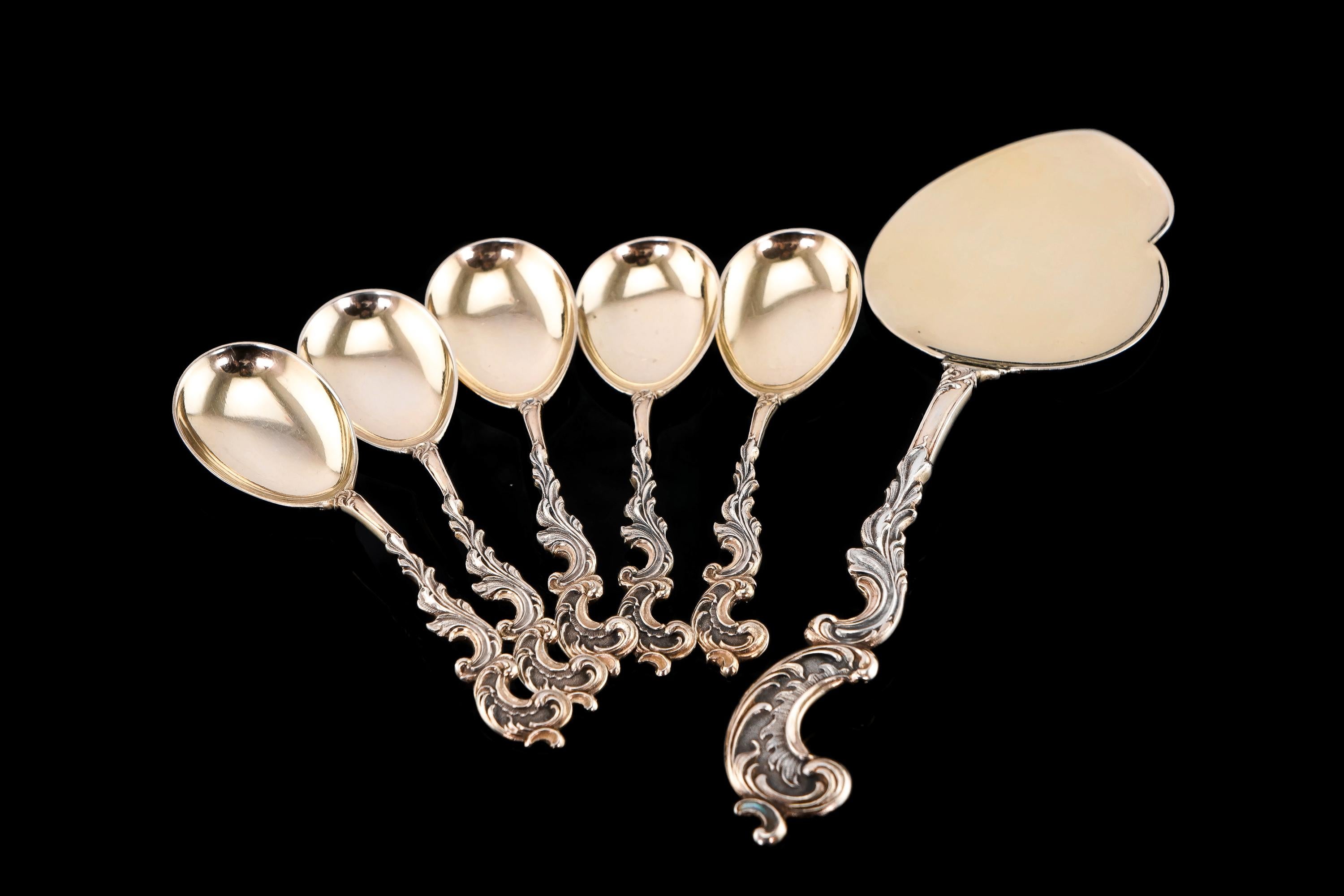 Antique German Solid Silver Icecream Server & Spoons in Rococo Style - c.1900 For Sale 4