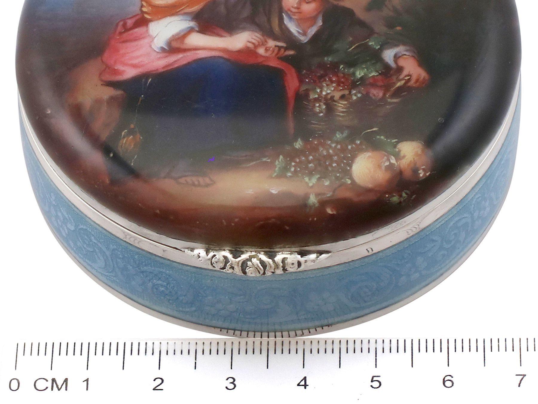Antiguo tocador alemán de plata de ley y esmalte en venta 3