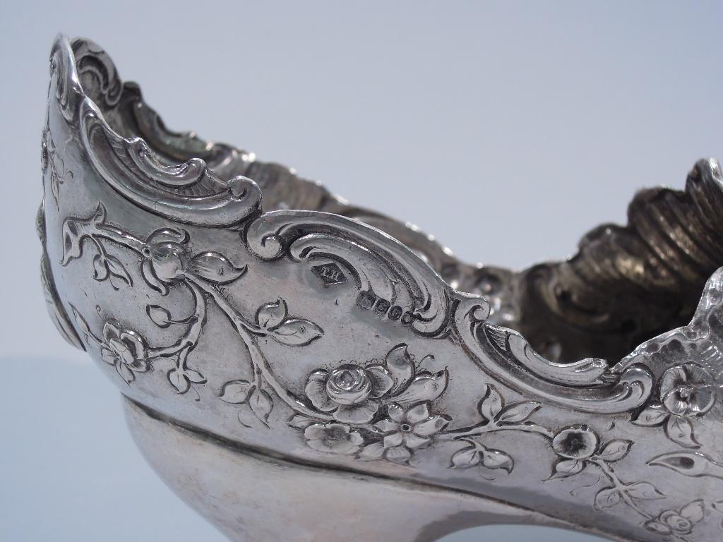 Antique chaussure de dame allemande en argent sterling avec bout en orfèvre Bon état - En vente à New York, NY