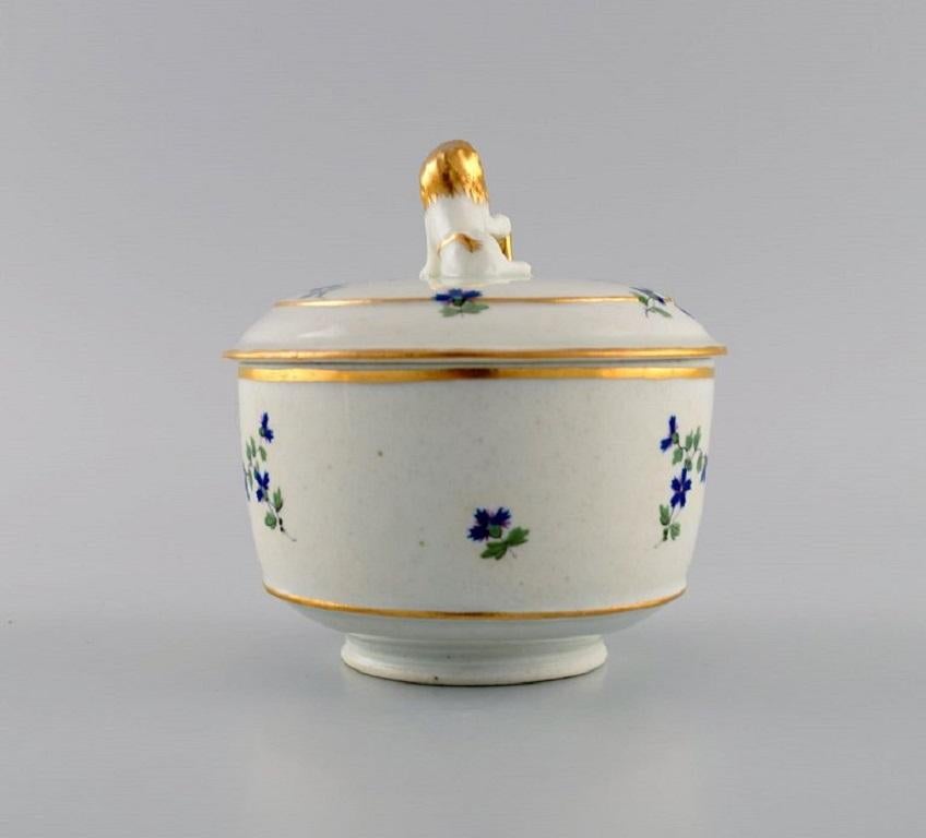 Antique German Sugar Bowl in Hand-Painted Porcelain with Flowers and Gold Edges In Excellent Condition For Sale In Copenhagen, DK