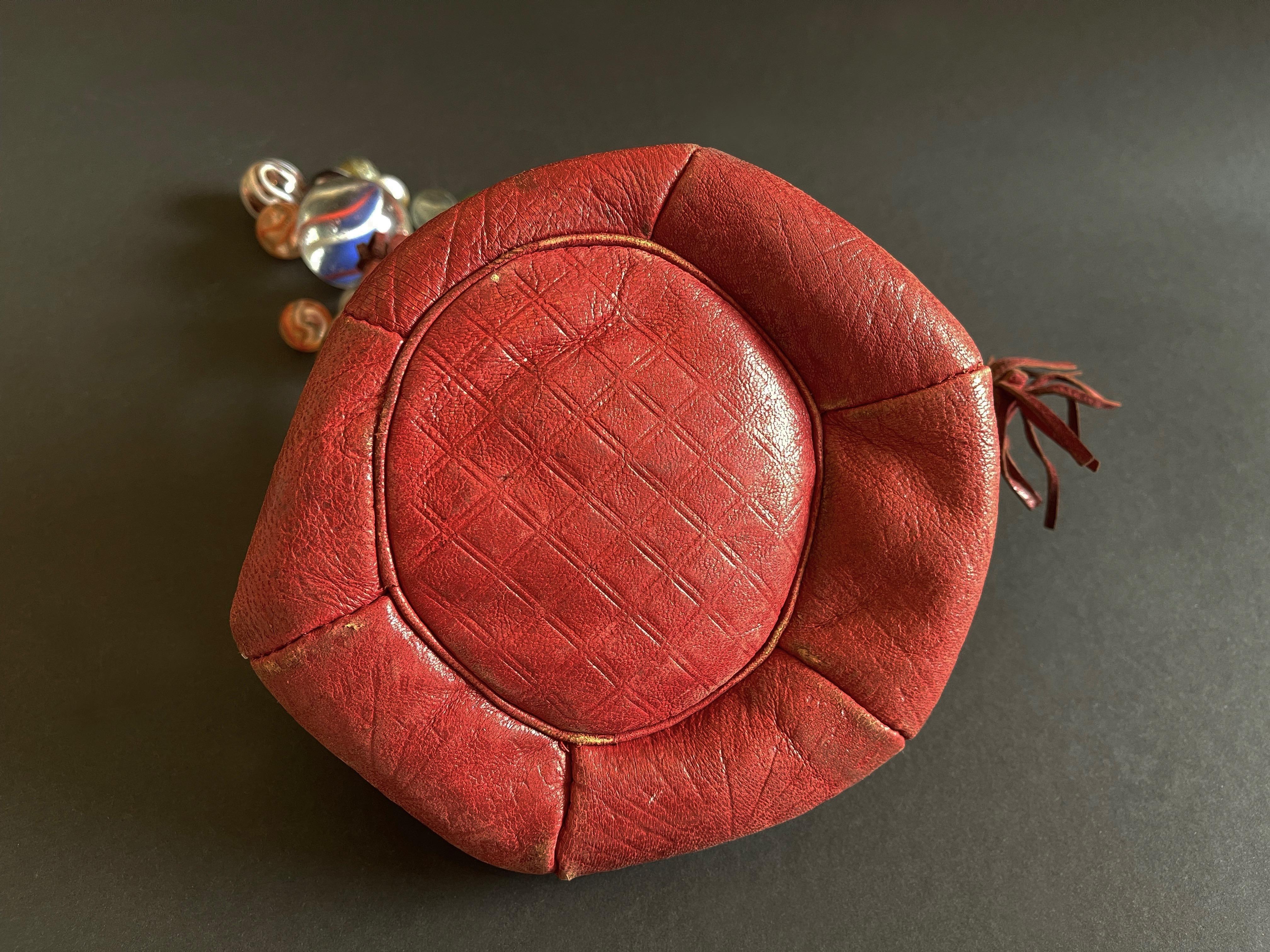 Antico set di biglie di vetro giocattolo tedesco degli anni 1910-1920, con custodia originale in pelle In condizioni buone in vendita a Andernach, DE
