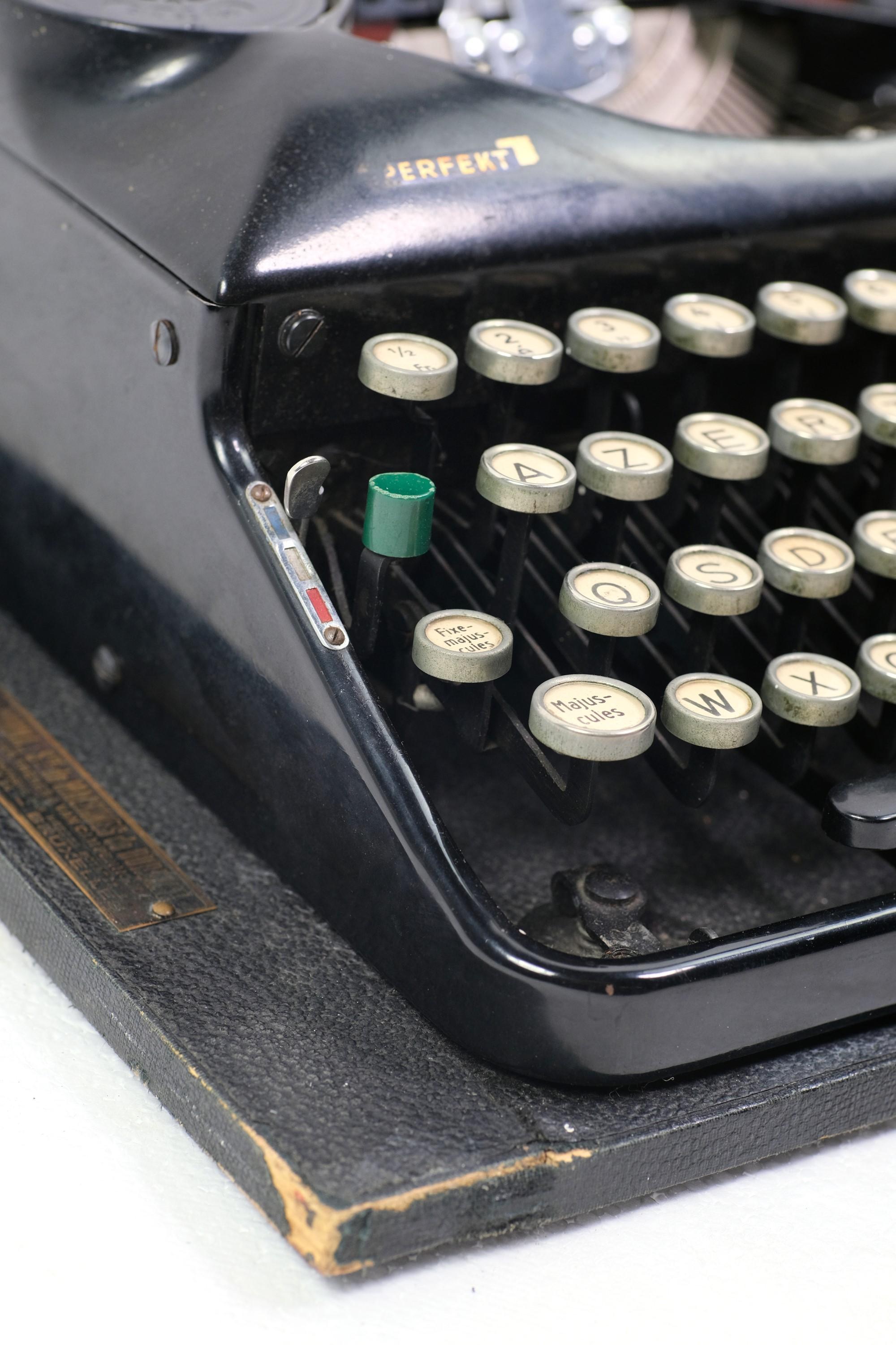 diagram of typewriter