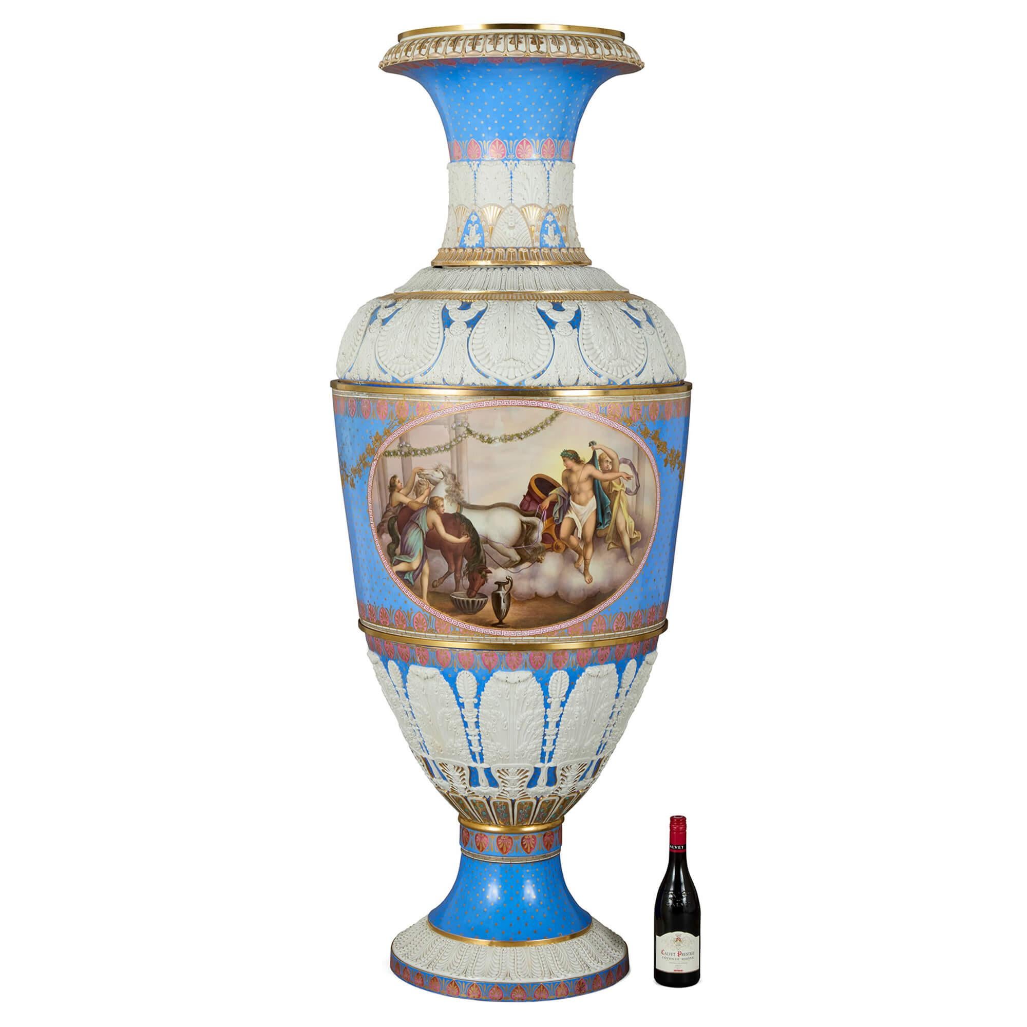Porcellana Antico vaso tedesco molto grande in porcellana dipinta in oro blu KPM Porcelain in vendita