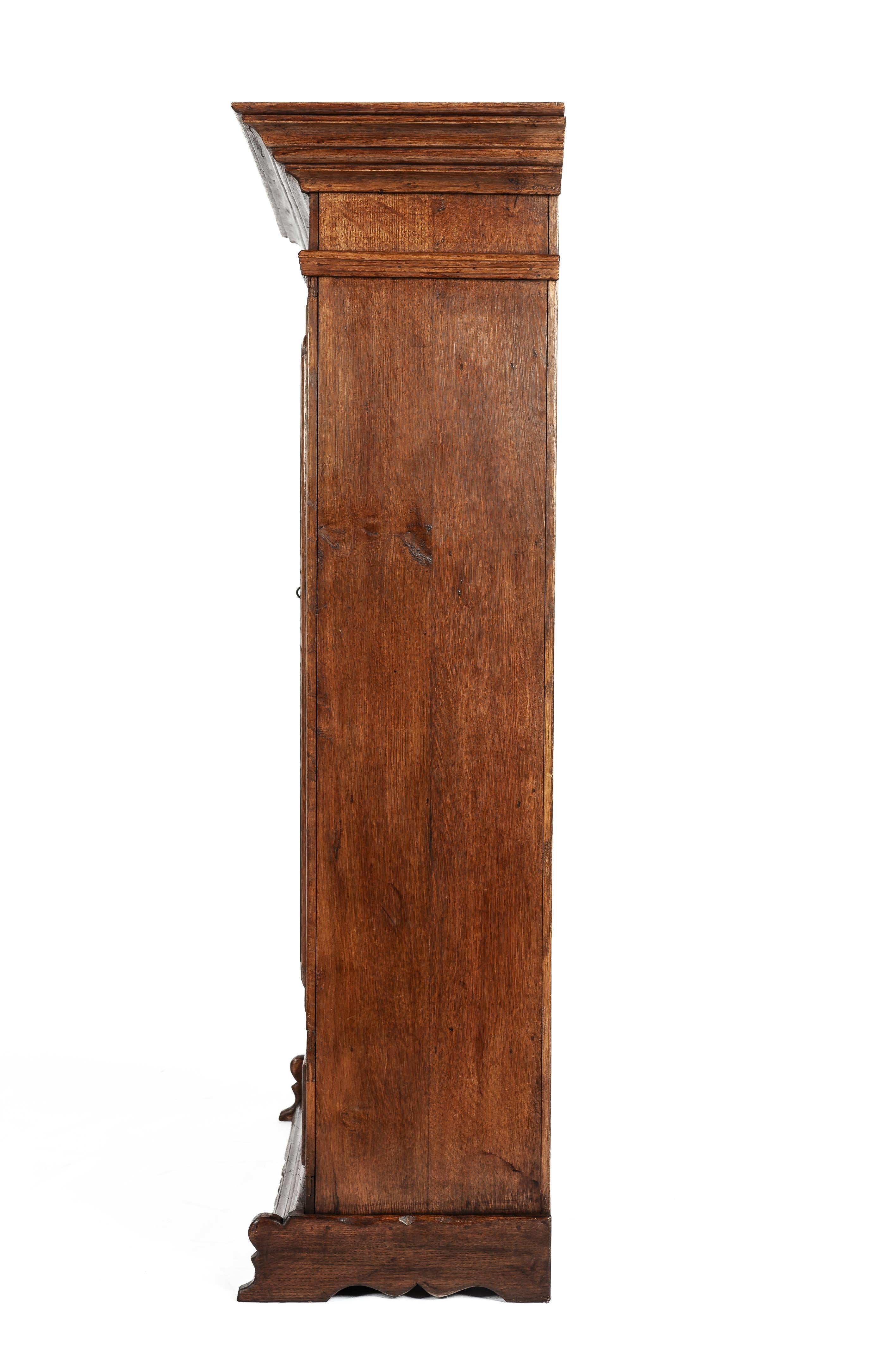  Antique German warm honey color oak single door cabinet circa 1900 In Good Condition For Sale In Casteren, NL