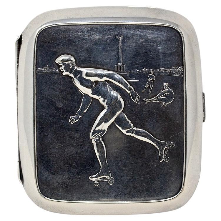 Ancien étui à cigarettes allemand WMF pour patins à roulettes en vente