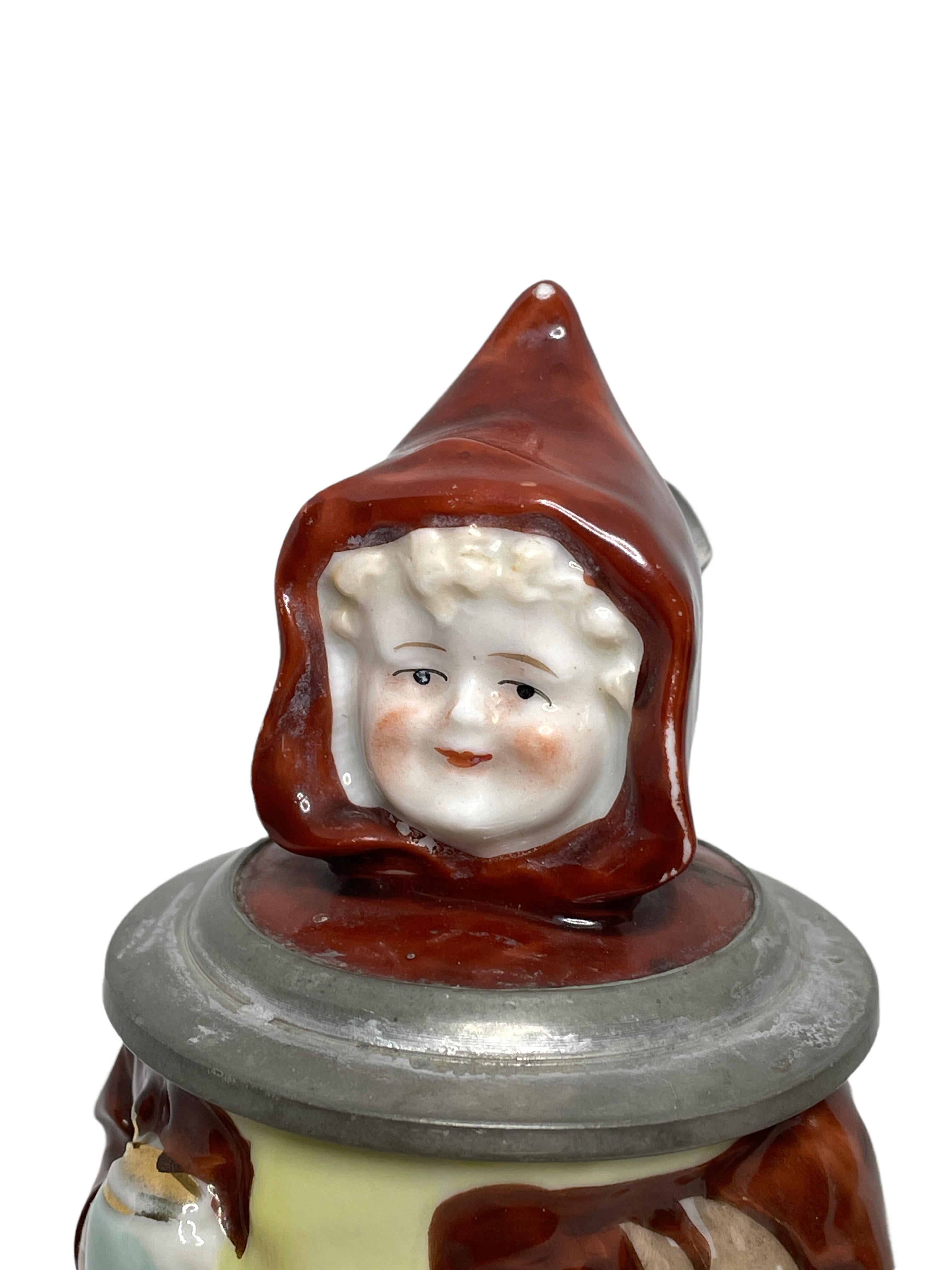 Antique Germany Lidded Character Beer Stein Munich Child, E. Bohne Germany 1900s In Good Condition For Sale In Nuernberg, DE