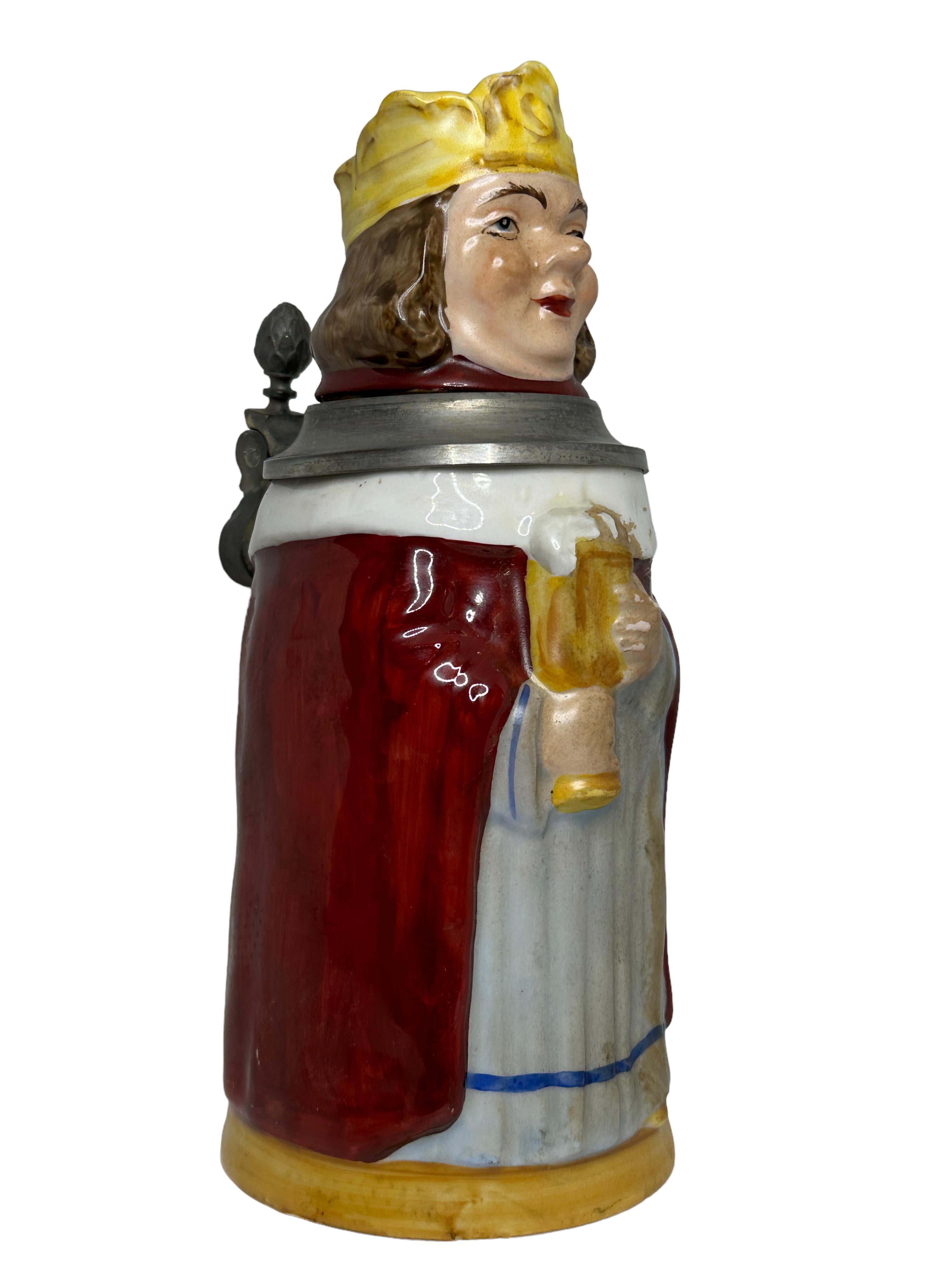 Fait main Beer Stein Allemagne antique à couvercle King Character, E. Bohne, Allemagne, années 1930 en vente