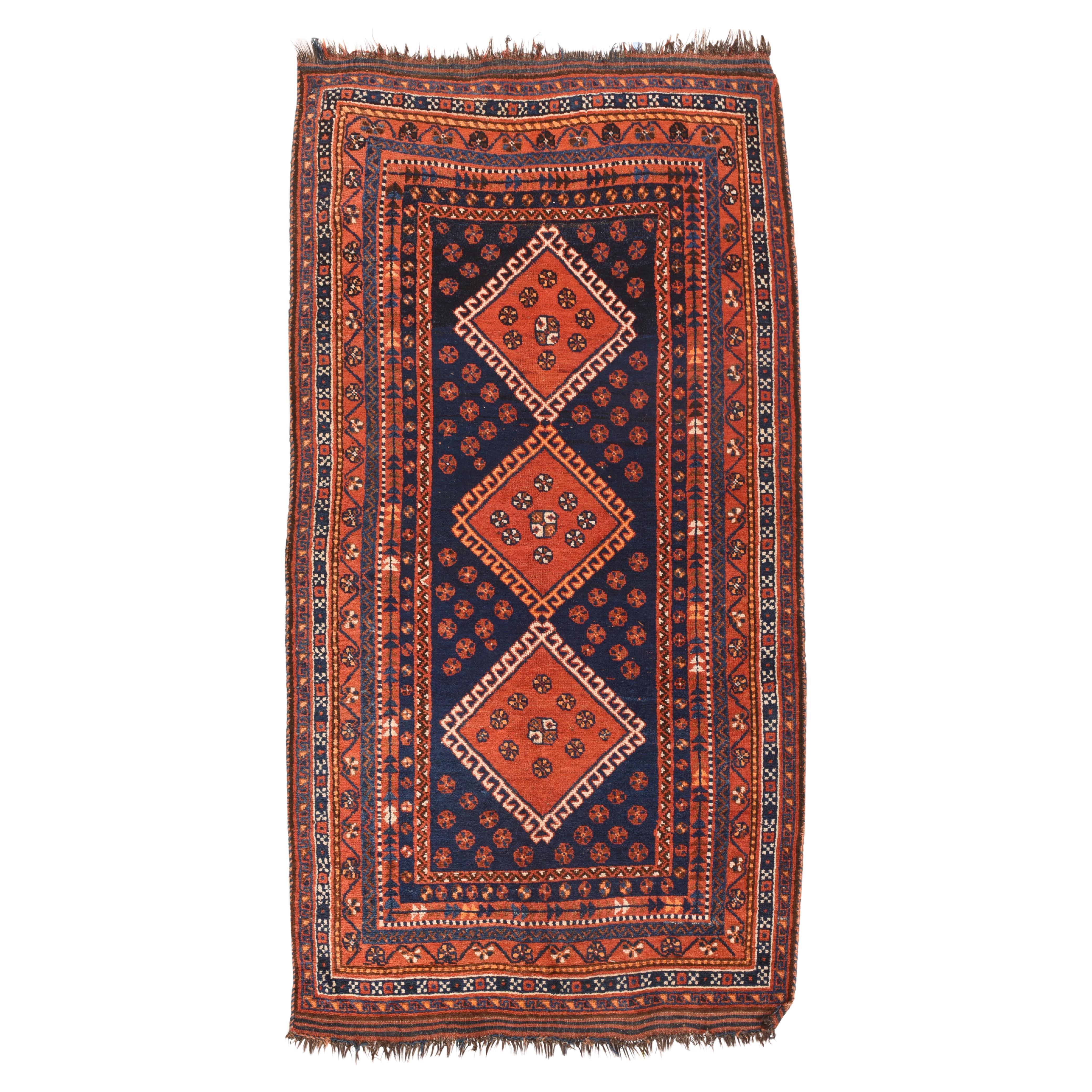 Antiker Ghashghai-Teppich 4'5'' x 8'1'' im Angebot