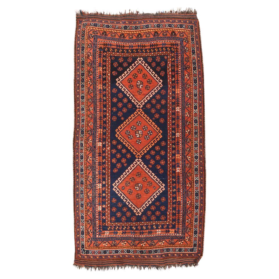 Antique Tribal Ghashghai Rug 5'5'' x 8'6'' For Sale at 1stDibs