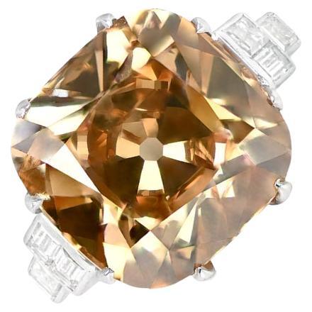 Antiker GIA 13,03 Karat antiker Verlobungsring aus Platin mit Fancy-Diamant im Kissenschliff im Angebot