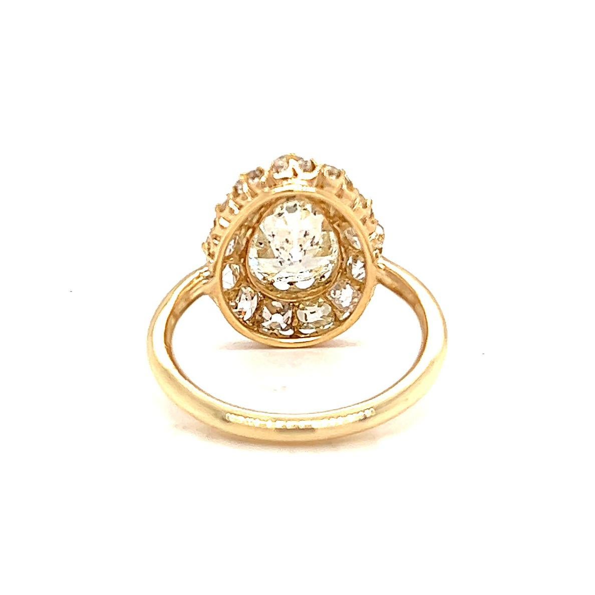 Antique GIA 1.91 Carats Pear Shape Cut Diamond Yellow Gold Ring 1