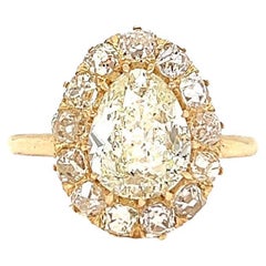 Antique GIA 1.91 Carats Pear Shape Cut Diamond Yellow Gold Ring