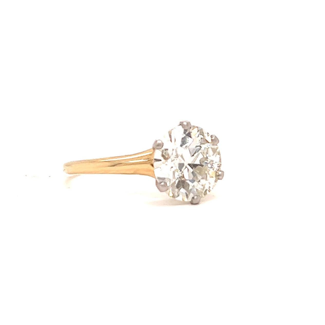 Antique GIA 2.74 Carats Diamond Yellow Gold Solitaire Engagement Ring In Excellent Condition In Beverly Hills, CA