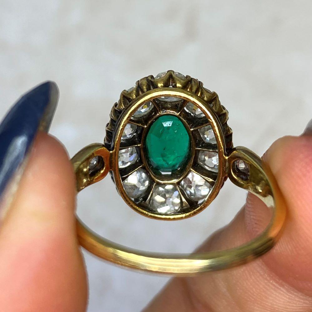 Antique GIA-Certified 1ct Oval Cut Emerald Ring, Diamond Halo, 18k Yellow Gold For Sale 5