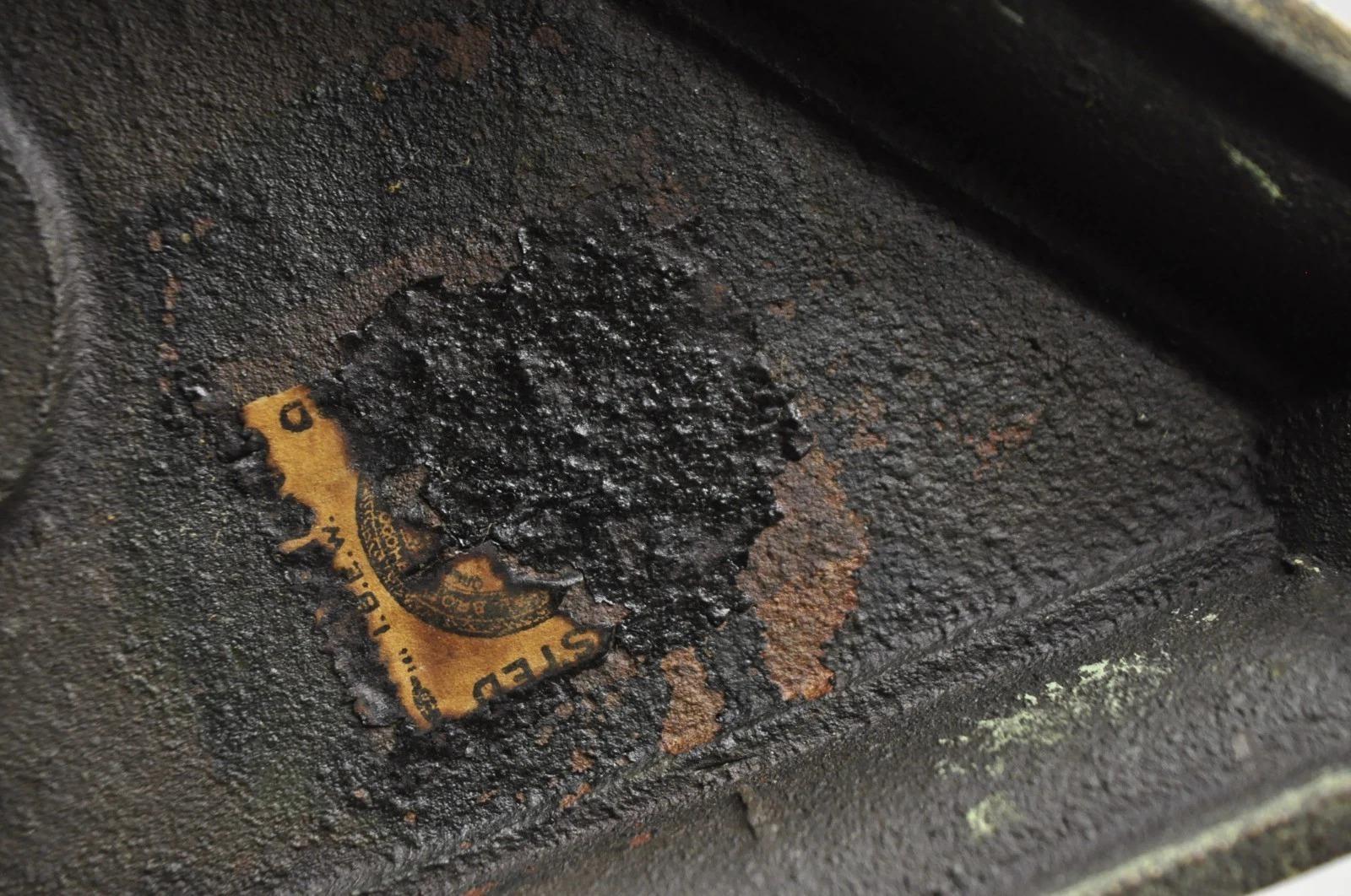 Lámpara de pie gótica estilo Giacometti antigua Flor de Lis de bronce y latón - Pareja en venta 9