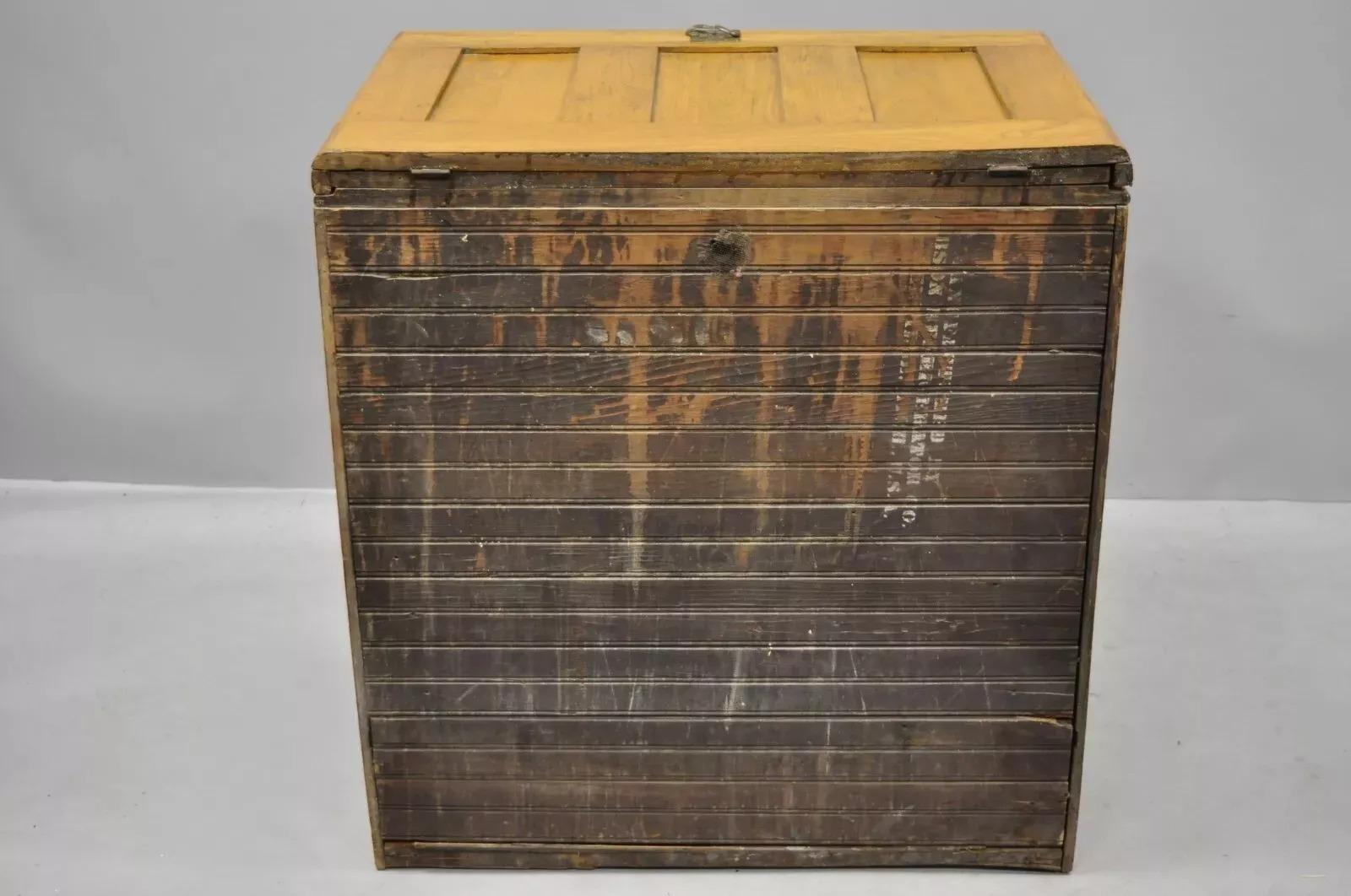Antique Gibson Refrigerator Co. Victorian Small Oak Wood Icebox Ice Chest For Sale 6