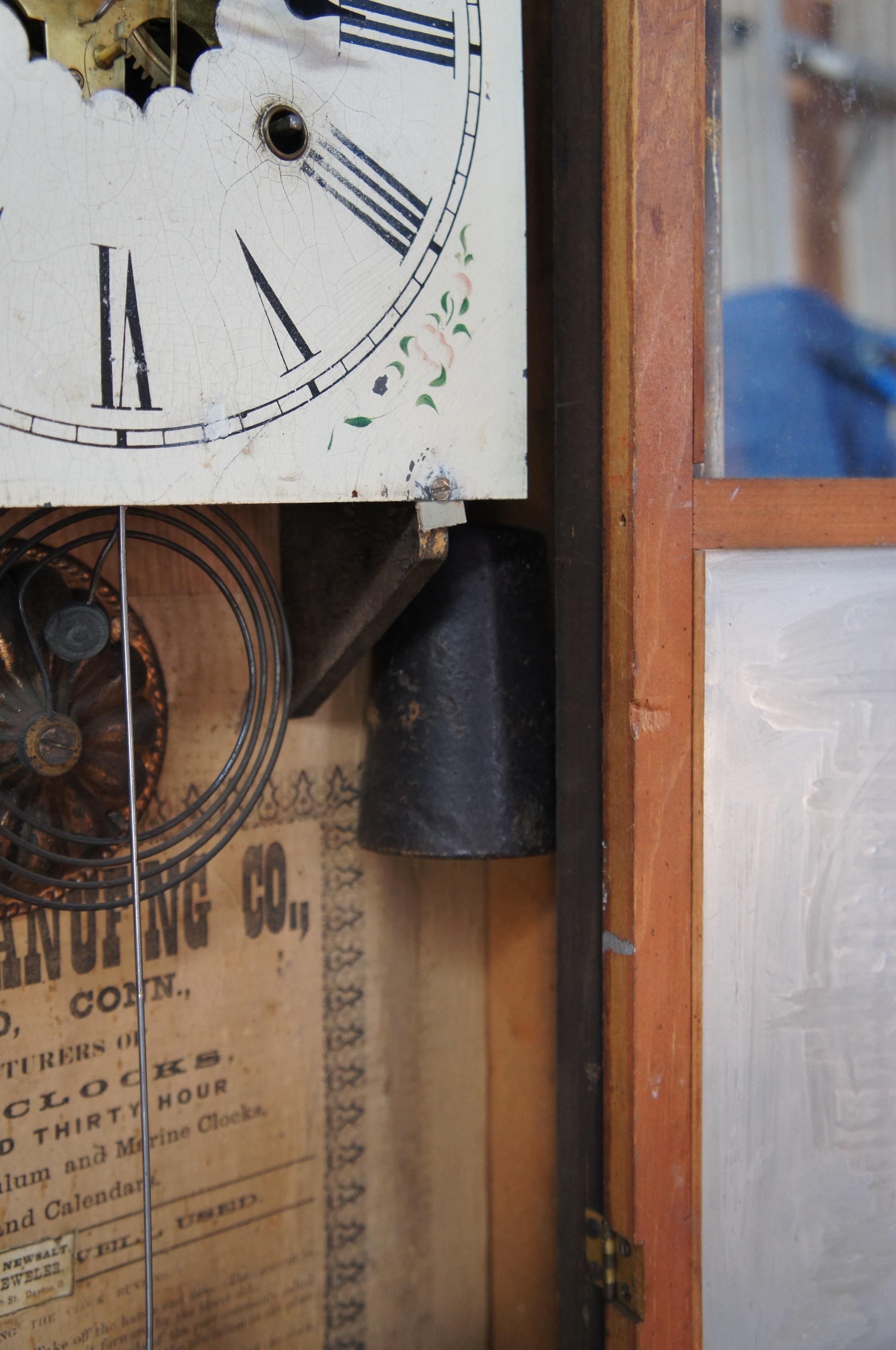 Horloge de cheminée ancienne Gilbert Manufacturing American Empire en acajou 30 Hr en vente 1