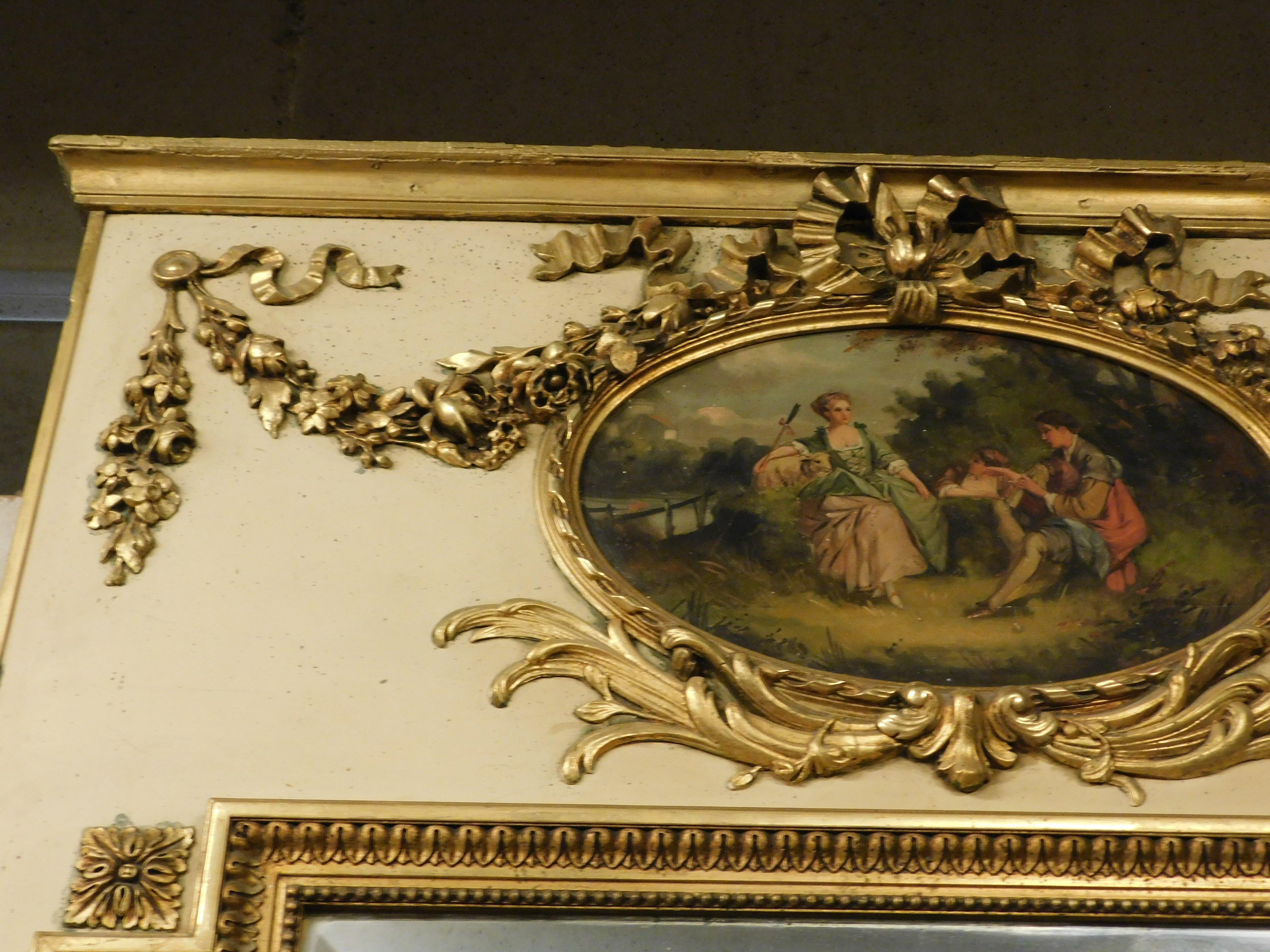 Antique Gilded and Hand-Lacquered Mirror, with Painting, 19th Century, Italy In Good Condition For Sale In Cuneo, Italy (CN)