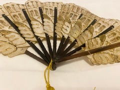 Antiker vergoldeter Brisé-Handfächer CIRCA 1890-1910er Jahre durchbrochene Holzrippen