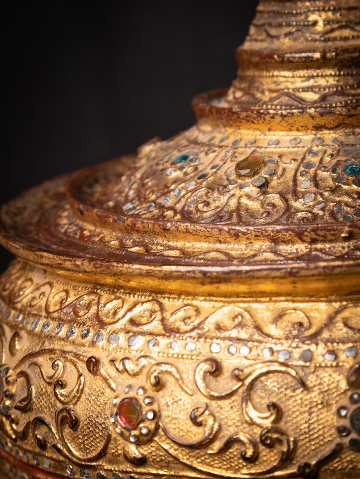 Antikes vergoldetes birmanisches Angebotsgefäß aus Burma – Original Buddhas im Angebot 8