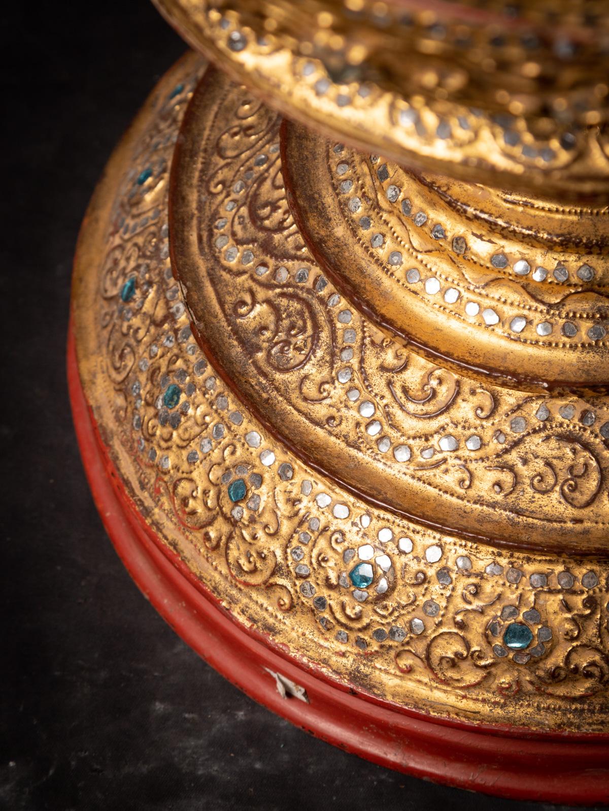 Antikes vergoldetes birmanisches Angebotsgefäß aus Burma – Original Buddhas im Angebot 11