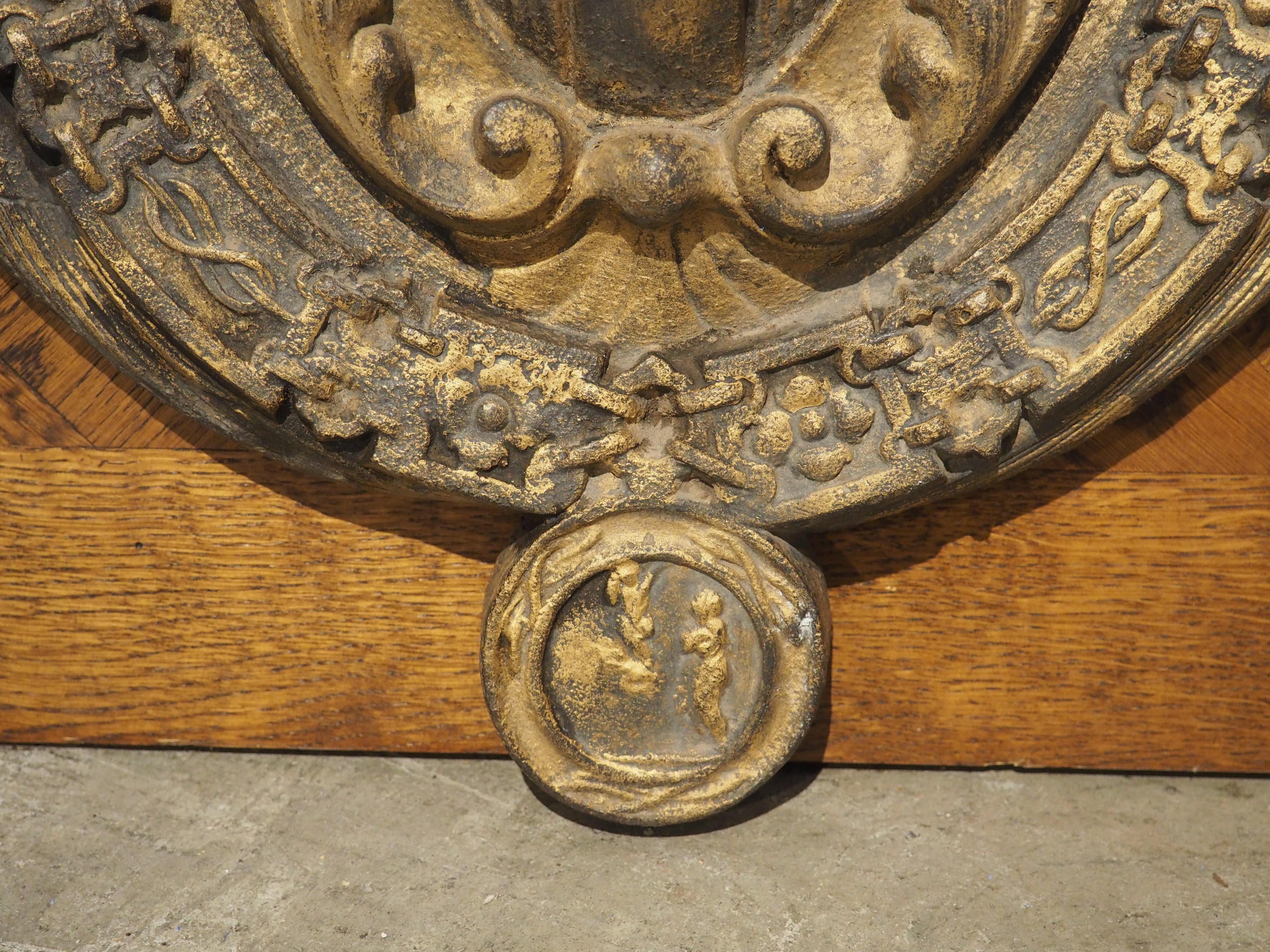 Antike Wappentafel aus vergoldetem Gusseisen, The House of Savoy, um 1900 im Angebot 1