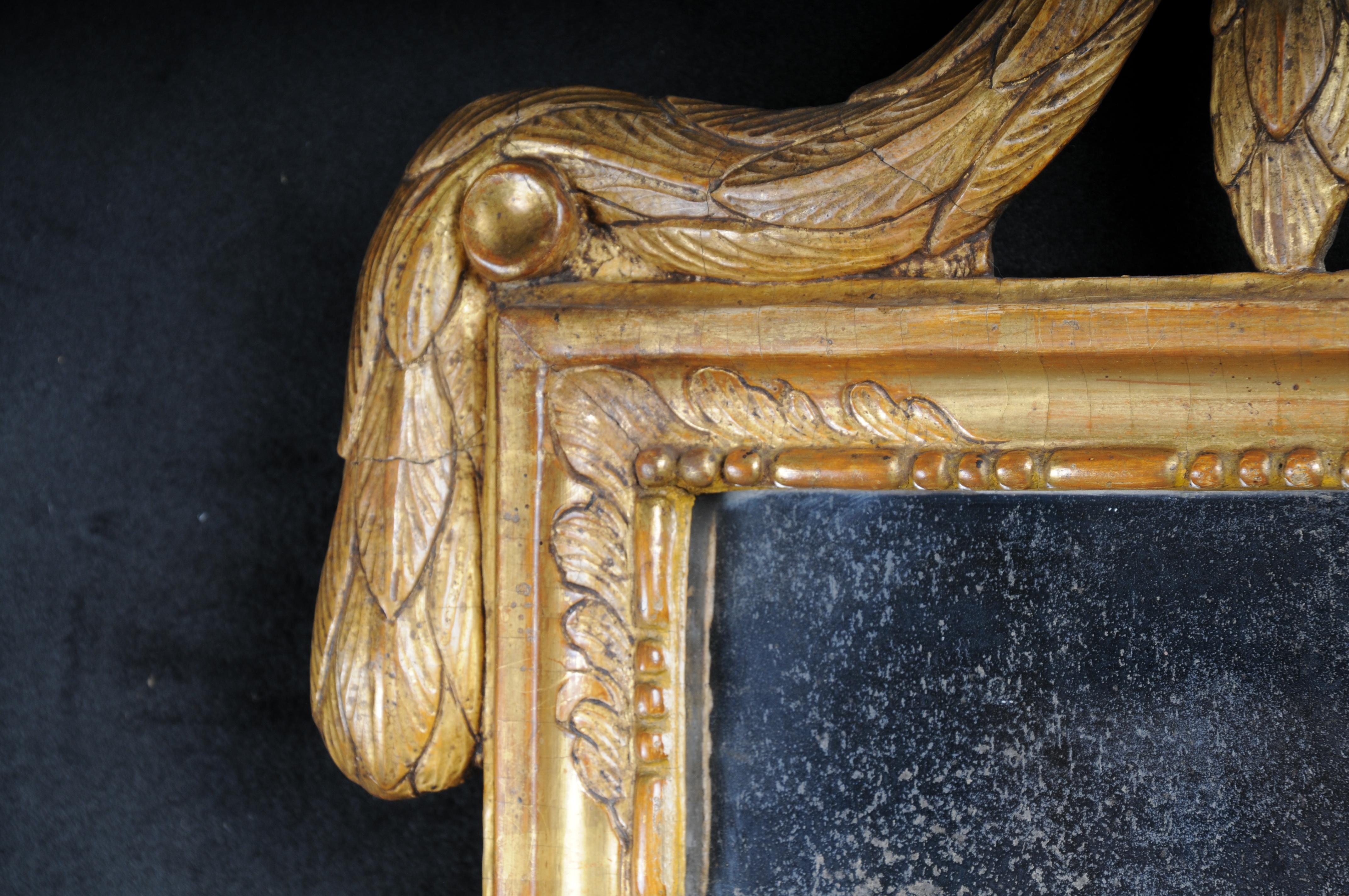 XVIIIe siècle et antérieur Antique miroir mural français doré Louis XVI/classicisme vers 1780 en vente