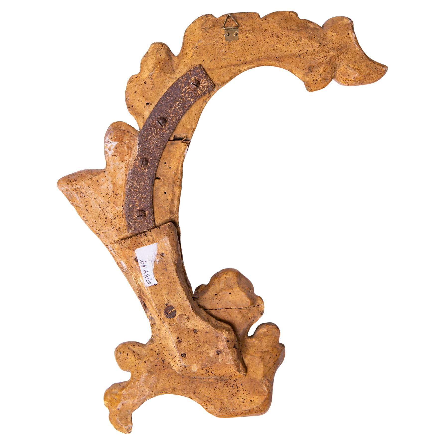 Légère et élégante frise antique dorée avec feuilles, à placer où vous voulez, même suspendue.

ref. O/5989.