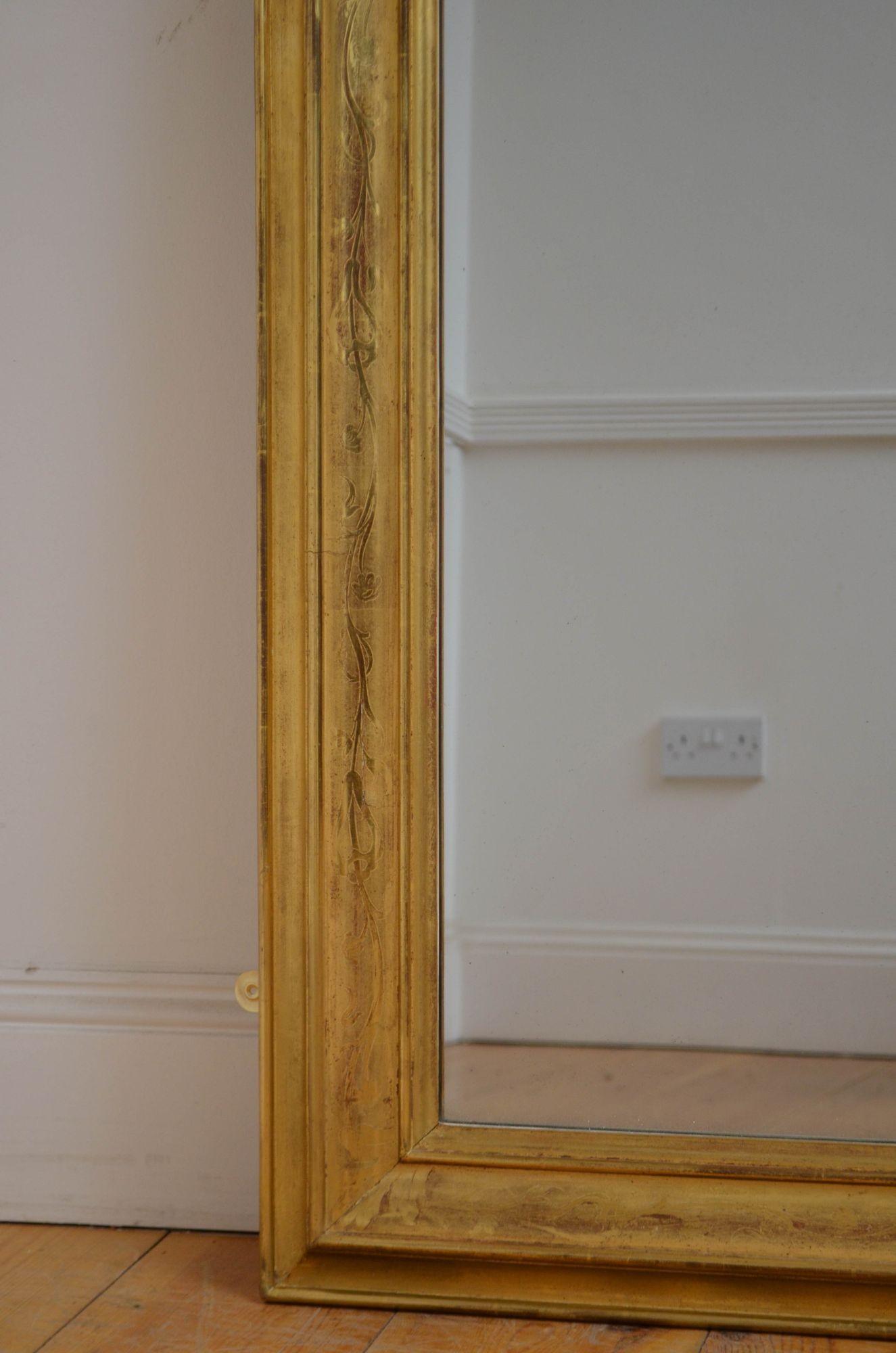 XIXe siècle Miroir mural doré ancien H103 cm en vente