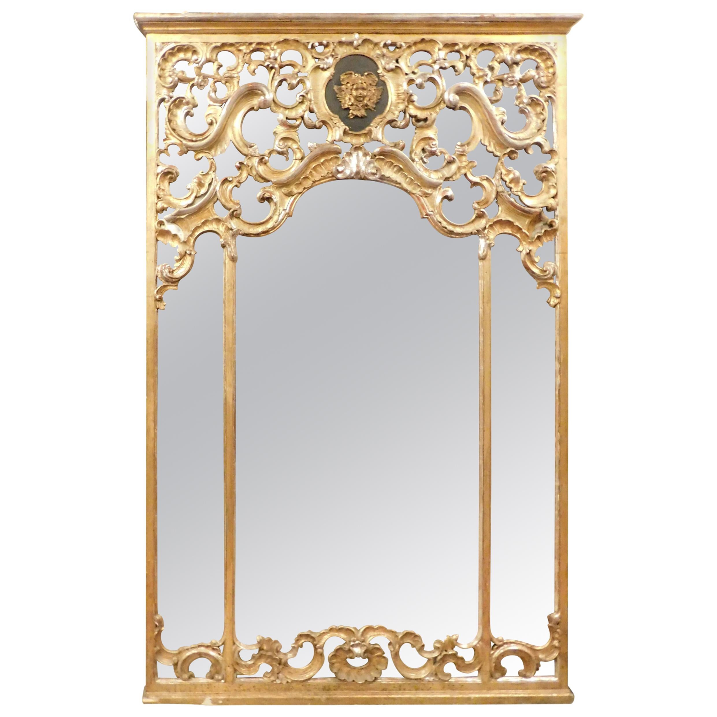 Antique Gilded Wood Mirror, Richly Carved with Putto, 1700, Italy