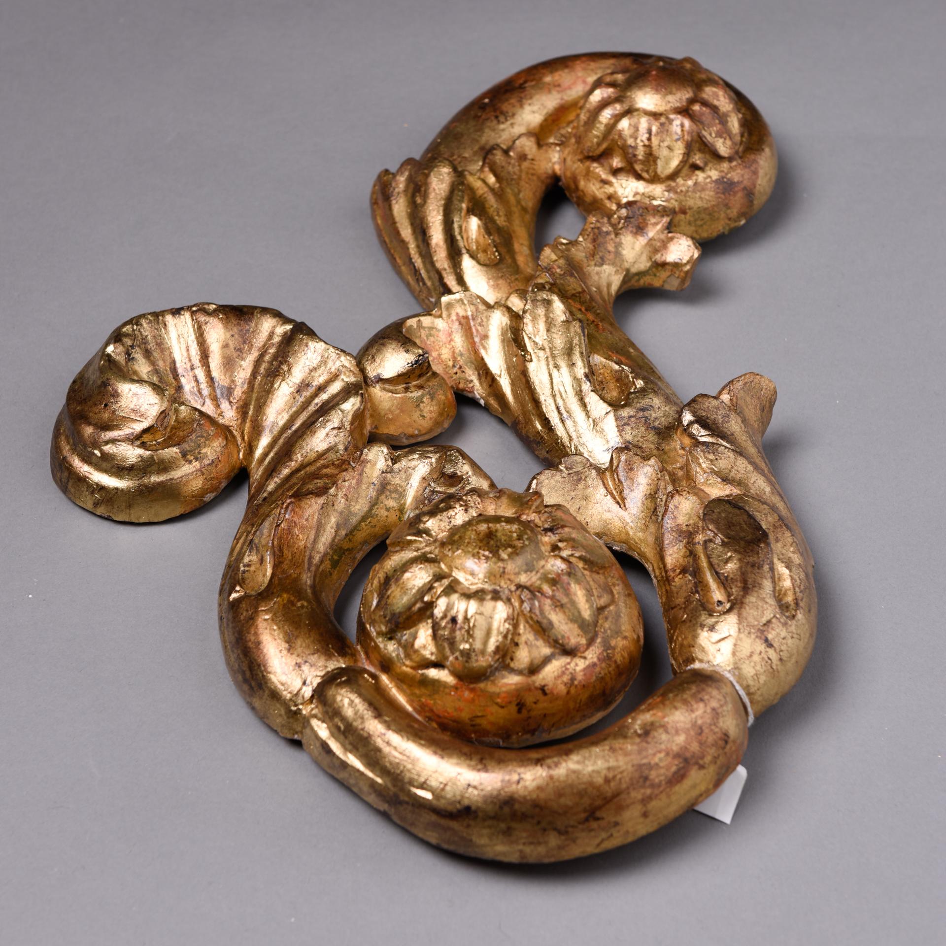 Frise ancienne en bois doré Excellent état - En vente à Alessandria, Piemonte