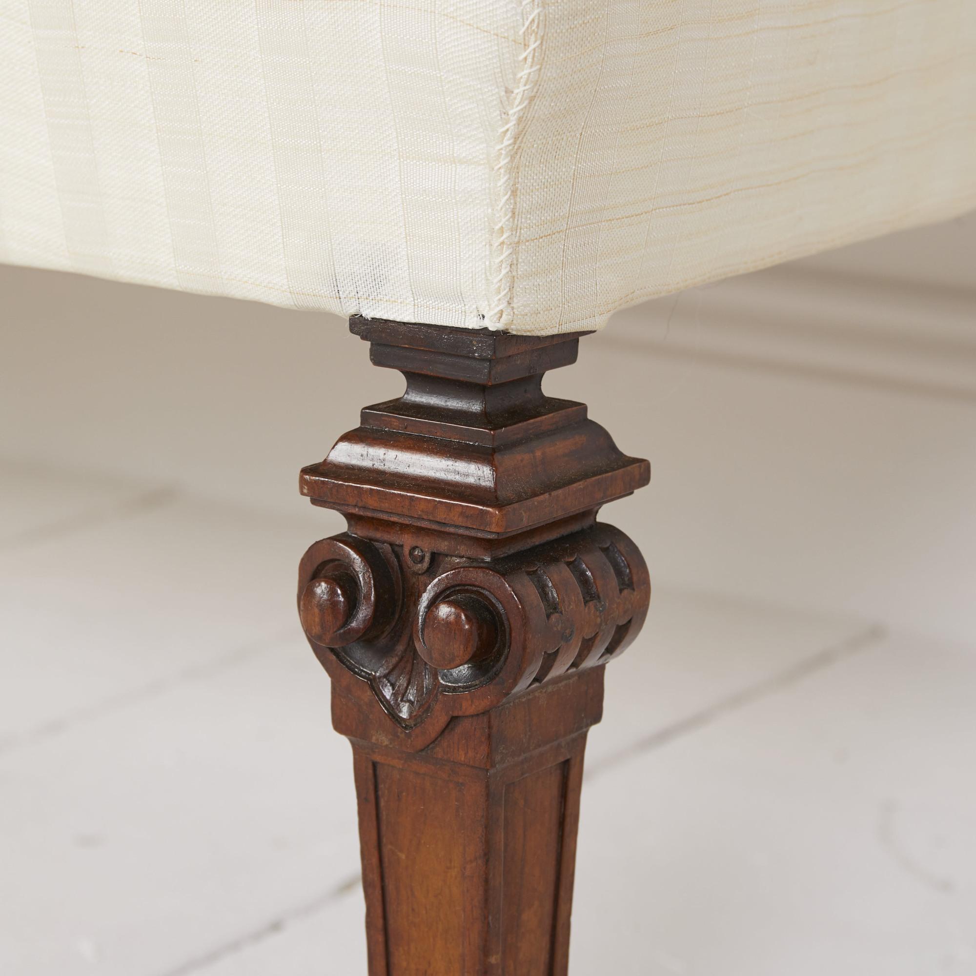 Tabourets anciens sur mesure à pieds Gillows en vente 7