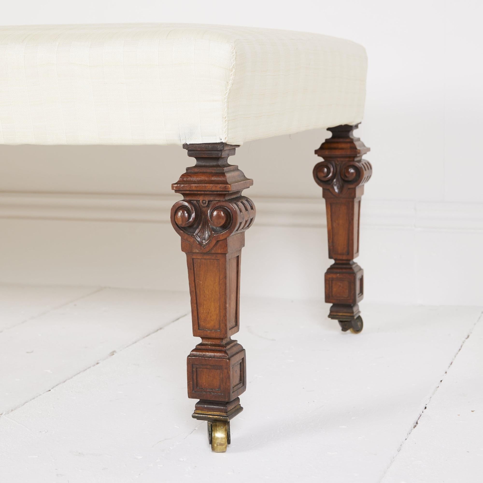 XXIe siècle et contemporain Tabourets anciens sur mesure à pieds Gillows en vente