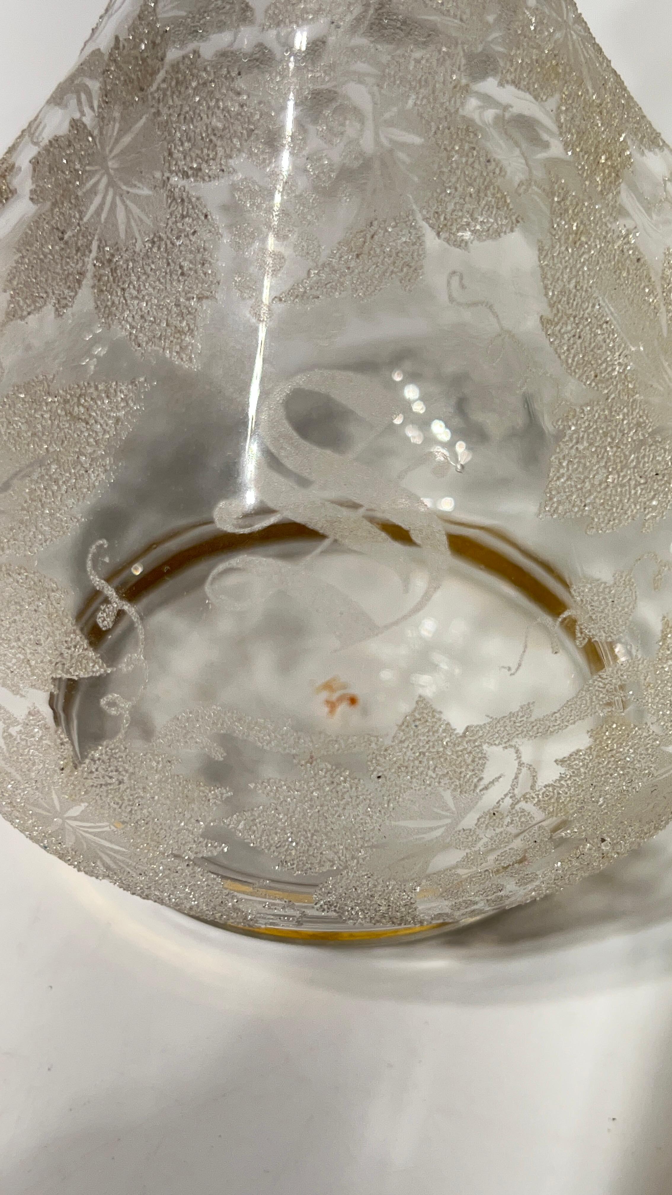 Decantadores antiguos de cristal dorado y coralino Copas de vino y de champán Victoriano tardío en venta