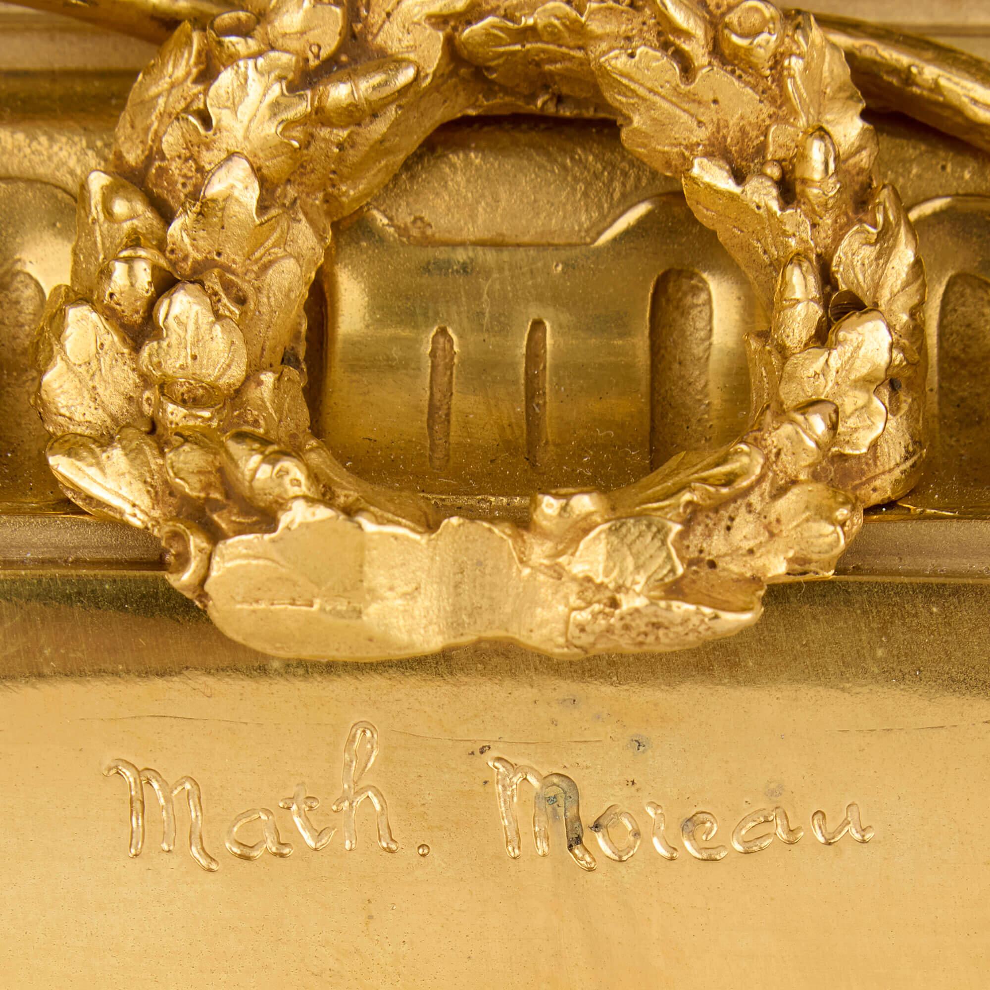 Centro de mesa antiguo de querubín dorado y bronce patinado de Moreau Bronce en venta