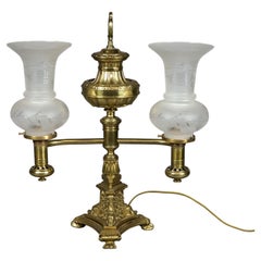 Lampe ancienne à double abat-jour en laiton doré et bronze avec abat-jour datant d'environ 1820