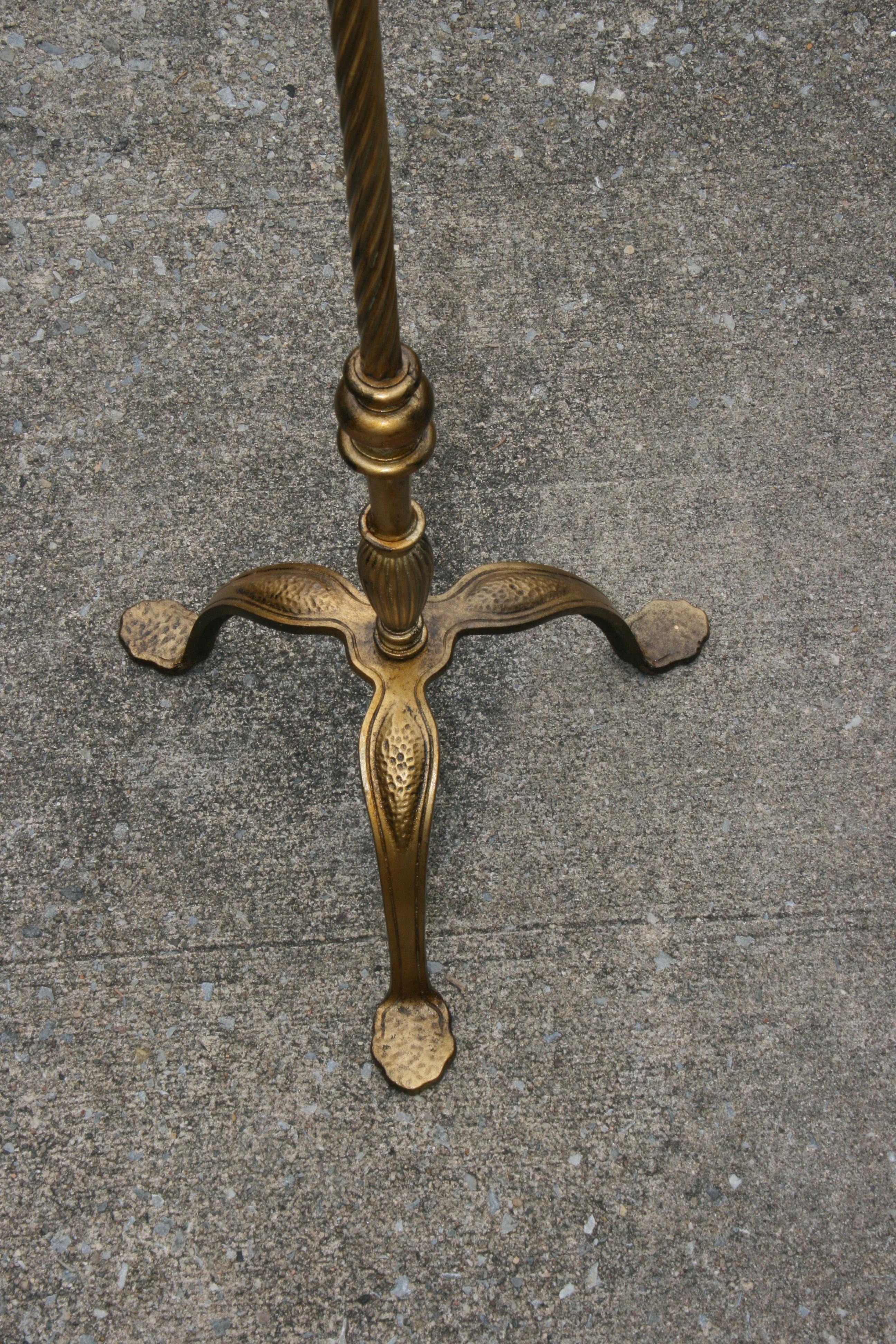 Antique Gilt Bronze and Iron Floor lamp In Good Condition For Sale In Douglas Manor, NY