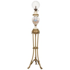 Lámpara de pie antigua de bronce dorado y porcelana estilo Sevres