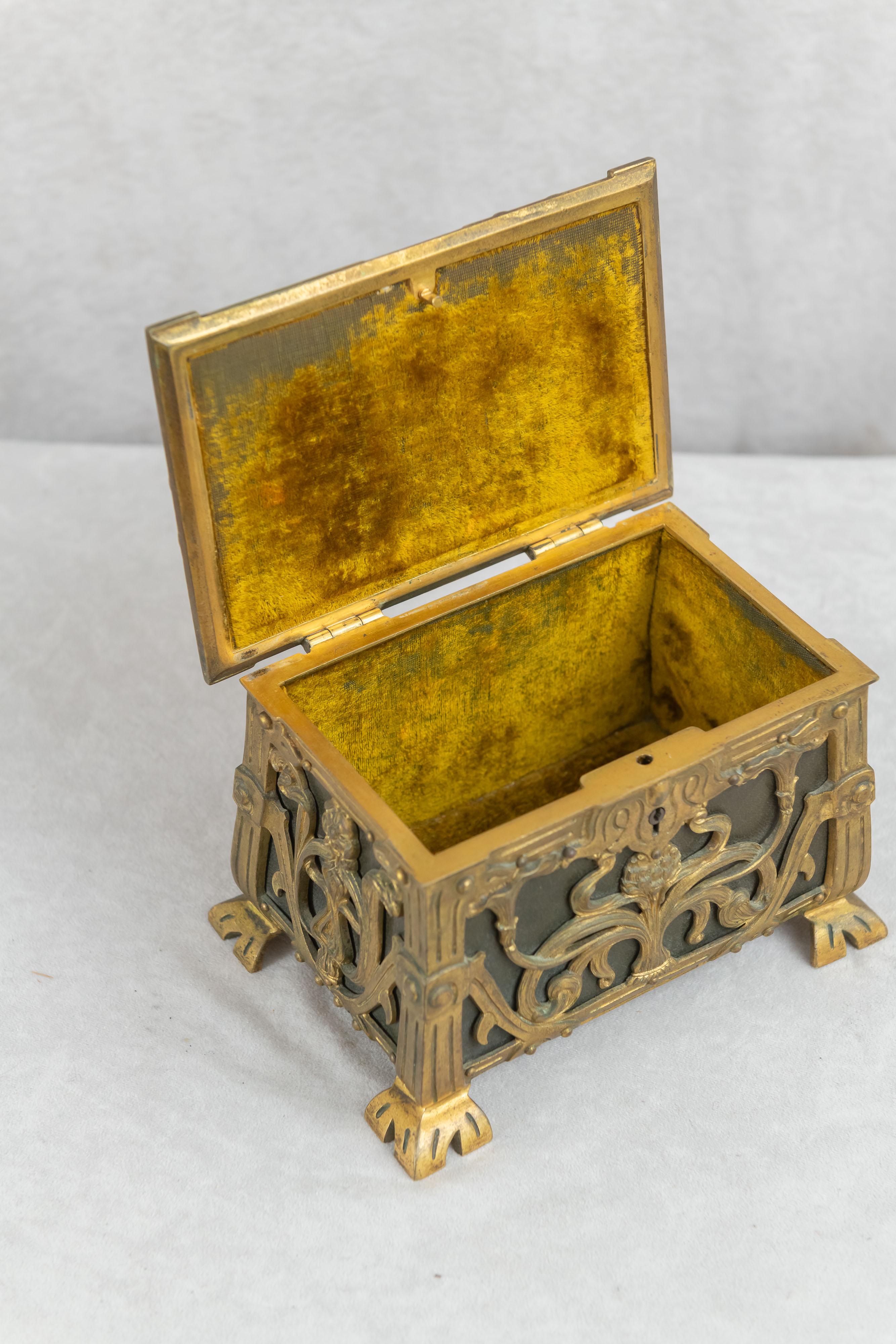 1900 box