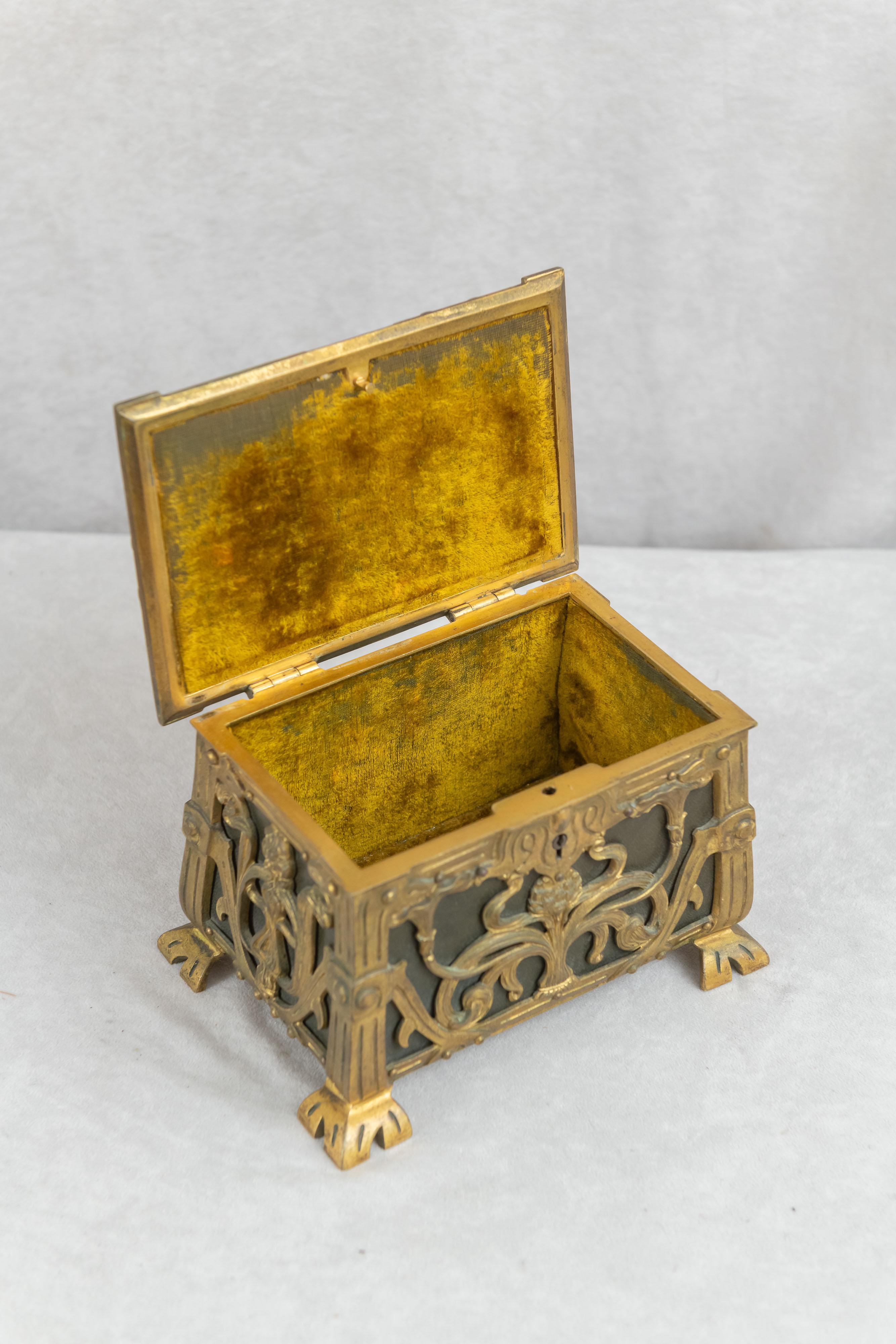 art nouveau box