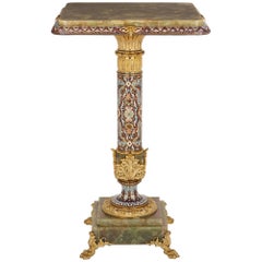 Table d'appoint ancienne en bronze doré:: émail champlevé et onyx