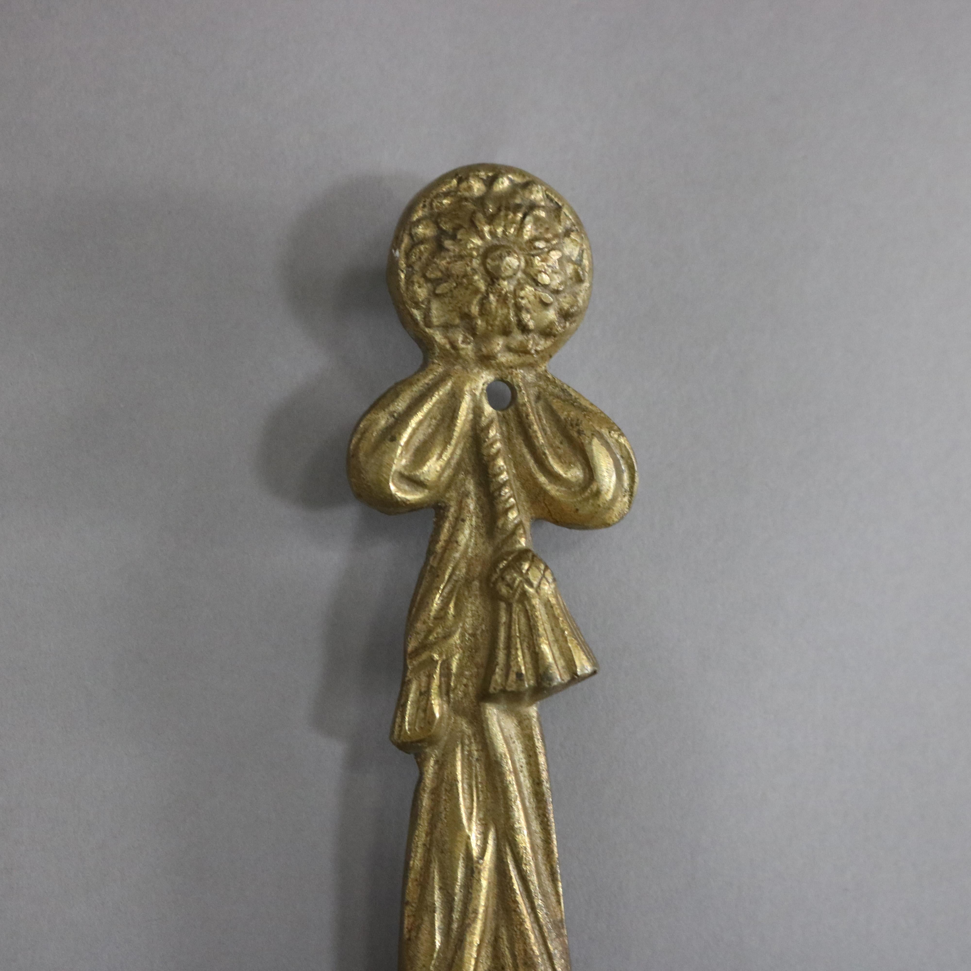Doré Ancienne applique murale à trois lumières figurative en bronze doré avec masque persan C1920 en vente