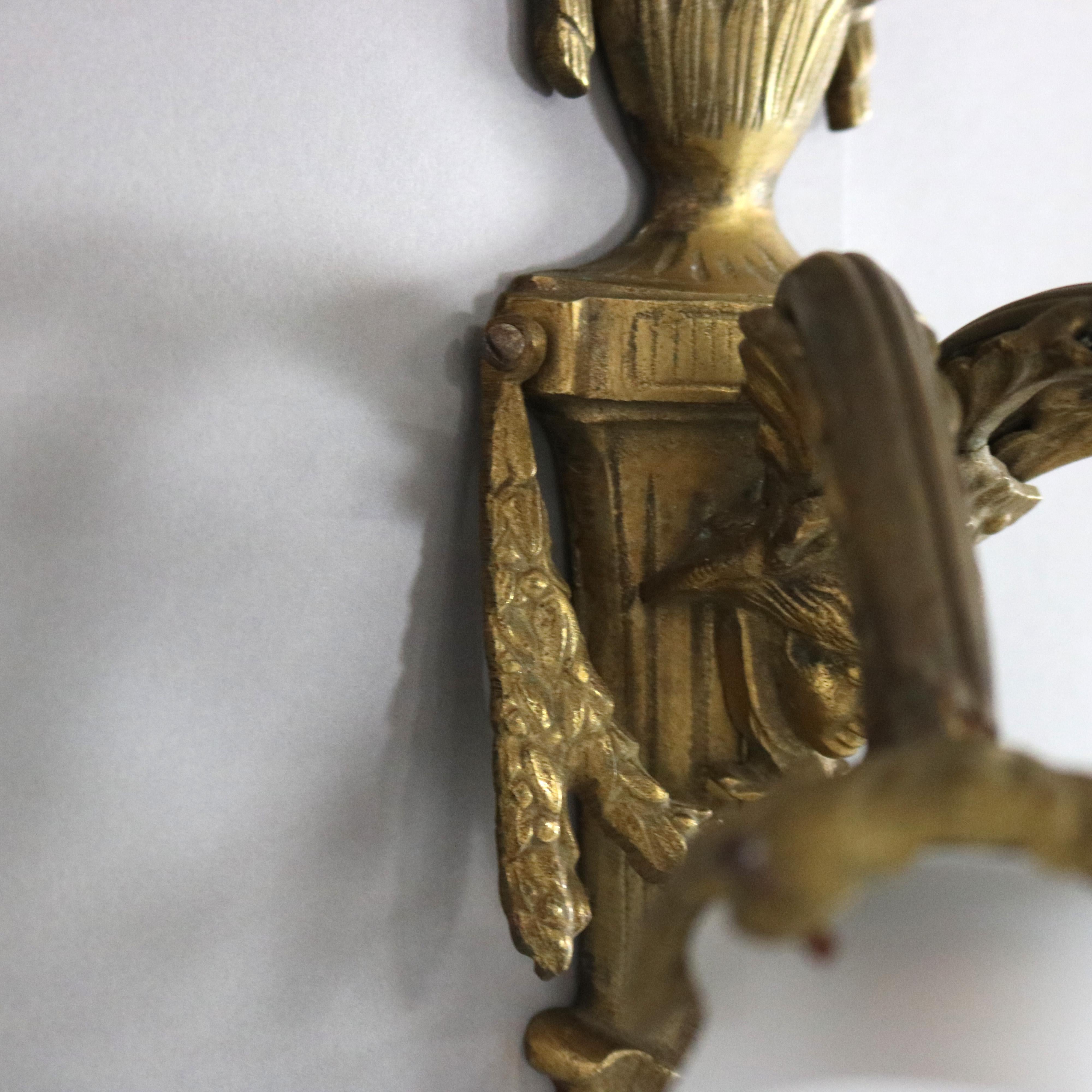 Ancienne applique murale à trois lumières figurative en bronze doré avec masque persan C1920 Bon état - En vente à Big Flats, NY