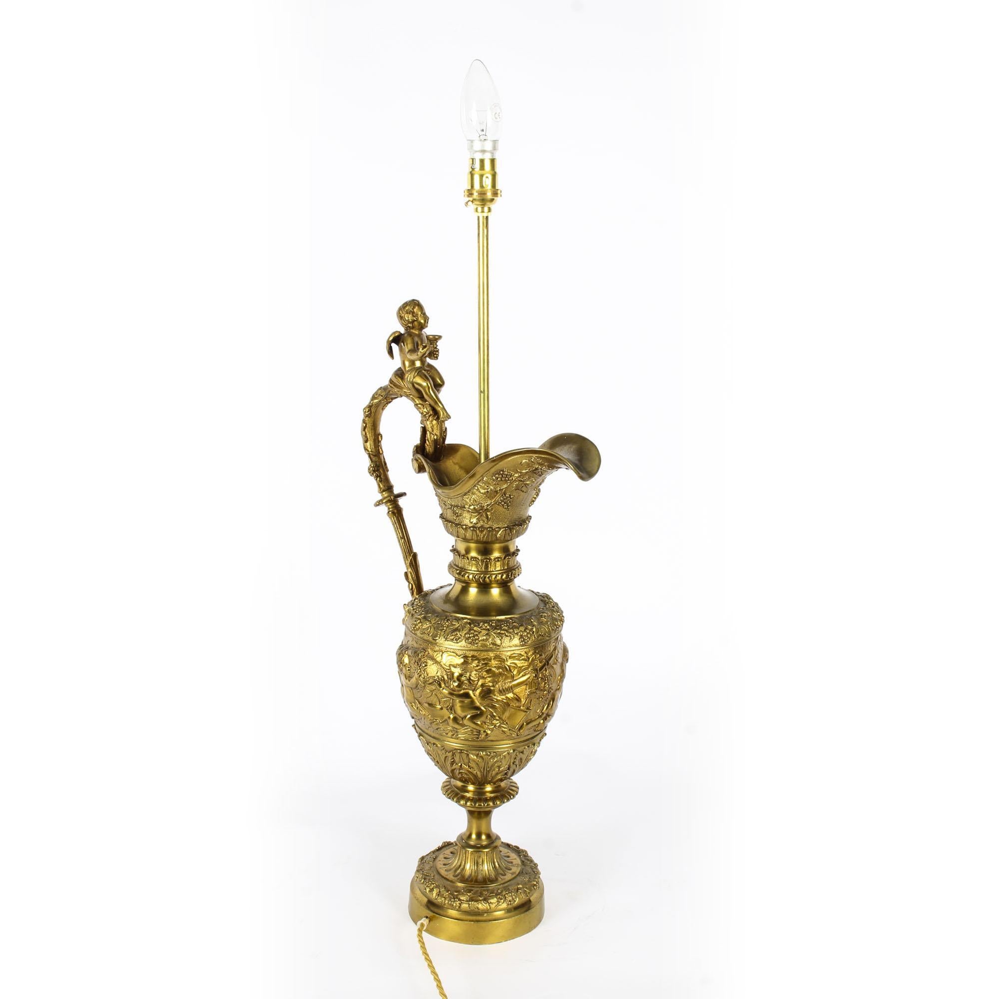 French Antique Gilt Bronze Renaissance Revival Table Lamp, 19th Century For Sale