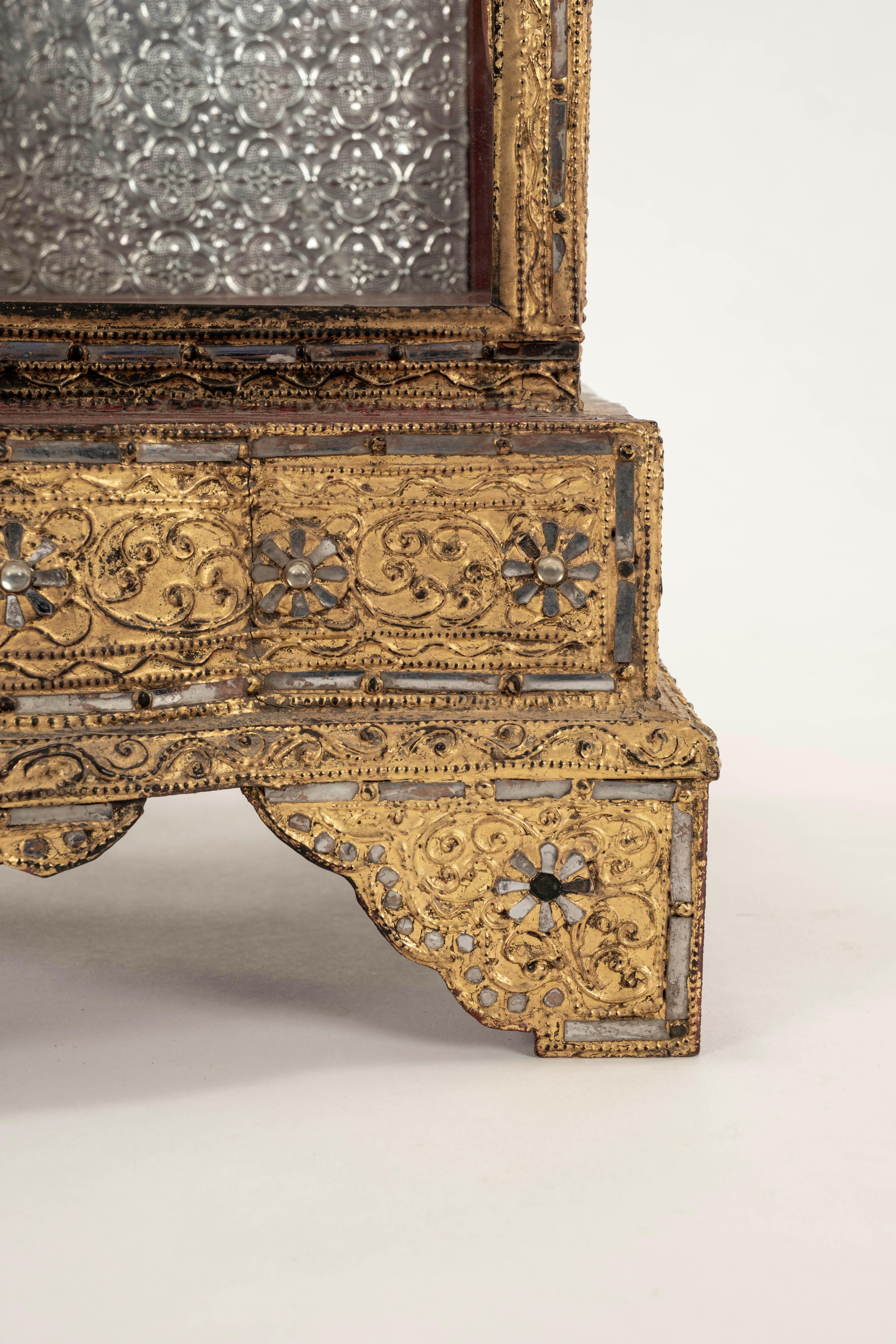 Antique Gilt Burmese Buddha Shrine I For Sale 5