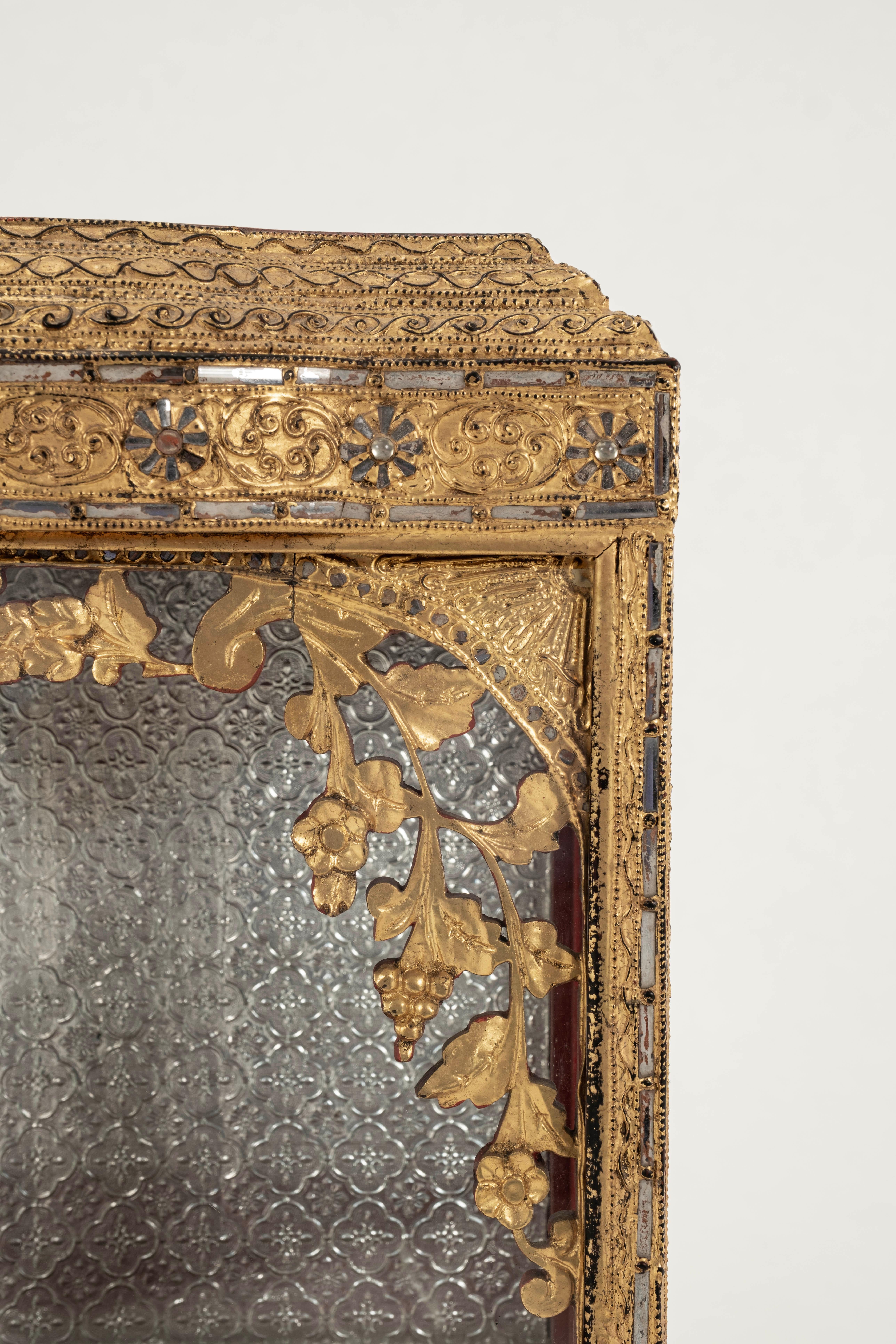 Antique Gilt Burmese Buddha Shrine I For Sale 4