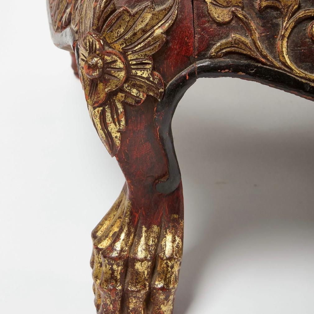 Antique Gilt-Carved Red and Black Lacquer Javanese Ceremonial Circumcision Chair For Sale 2