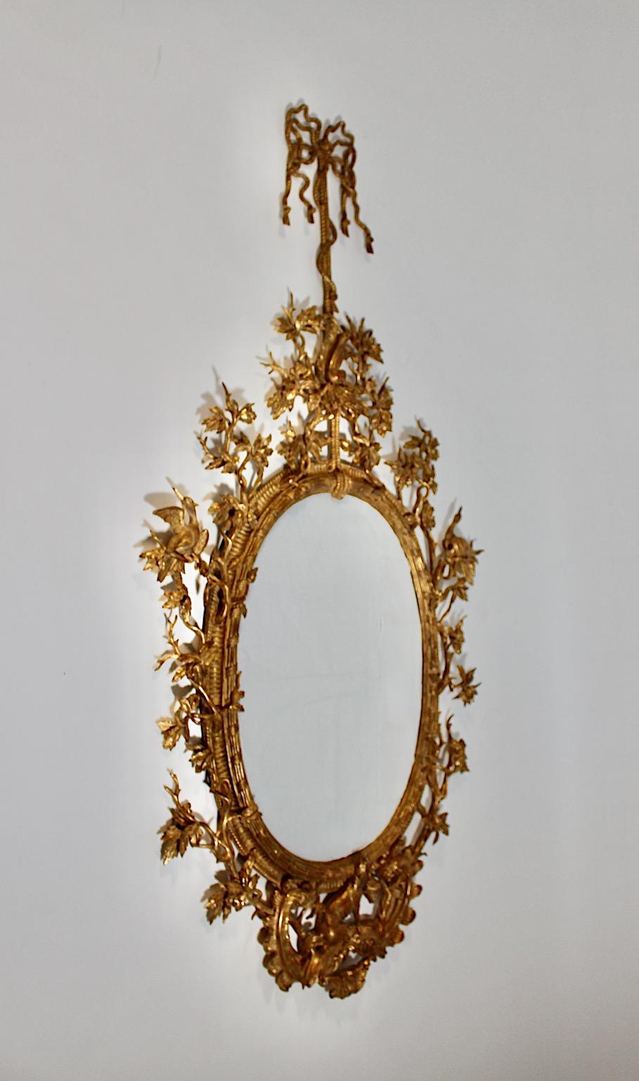 Sculpté à la main Miroir mural ancien en bois sculpté et doré de style Thomas Johnson vers 1830 en vente