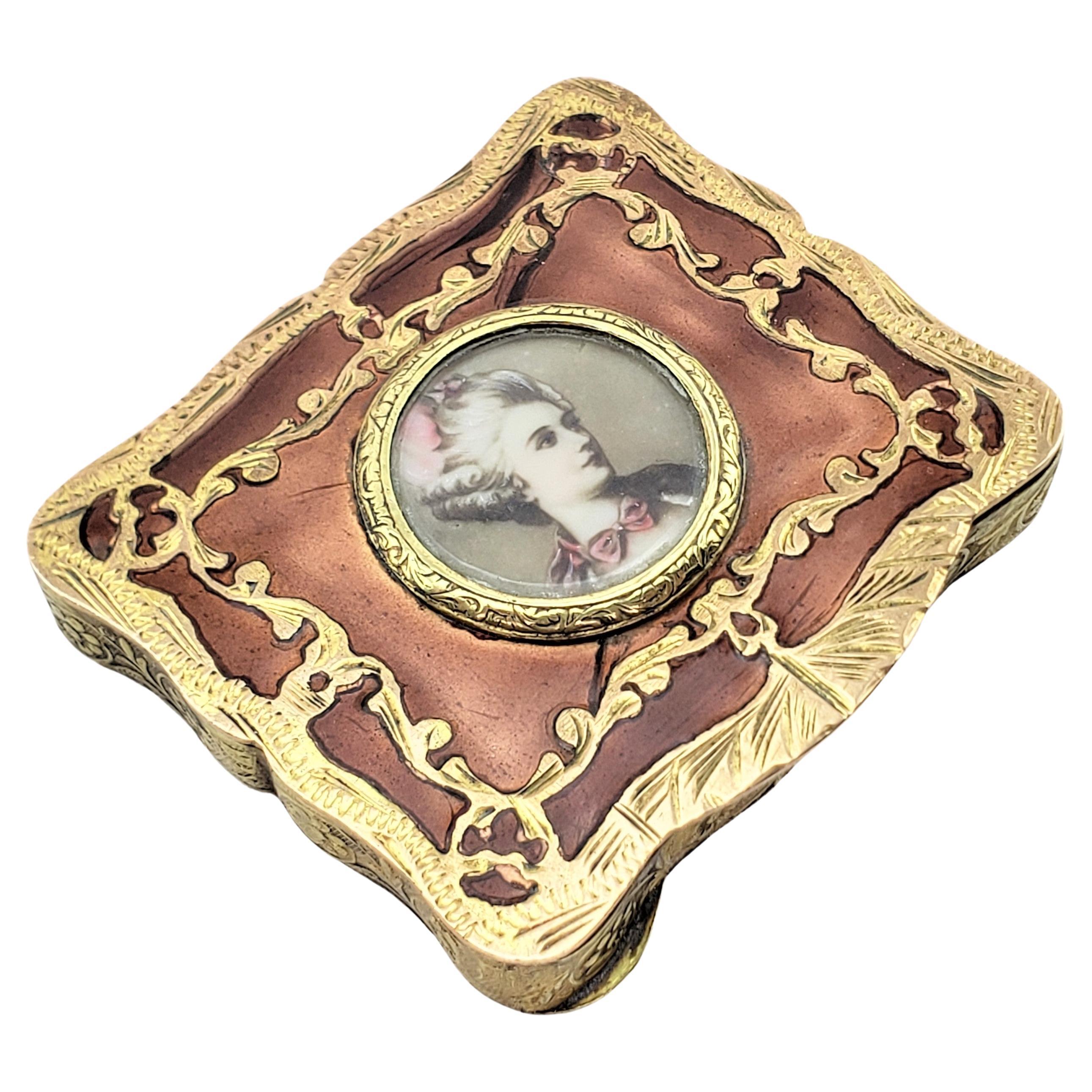 Antiker vergoldeter Kupfer- und Emaille-Damenkommode mit handbemaltem Porträt im Angebot